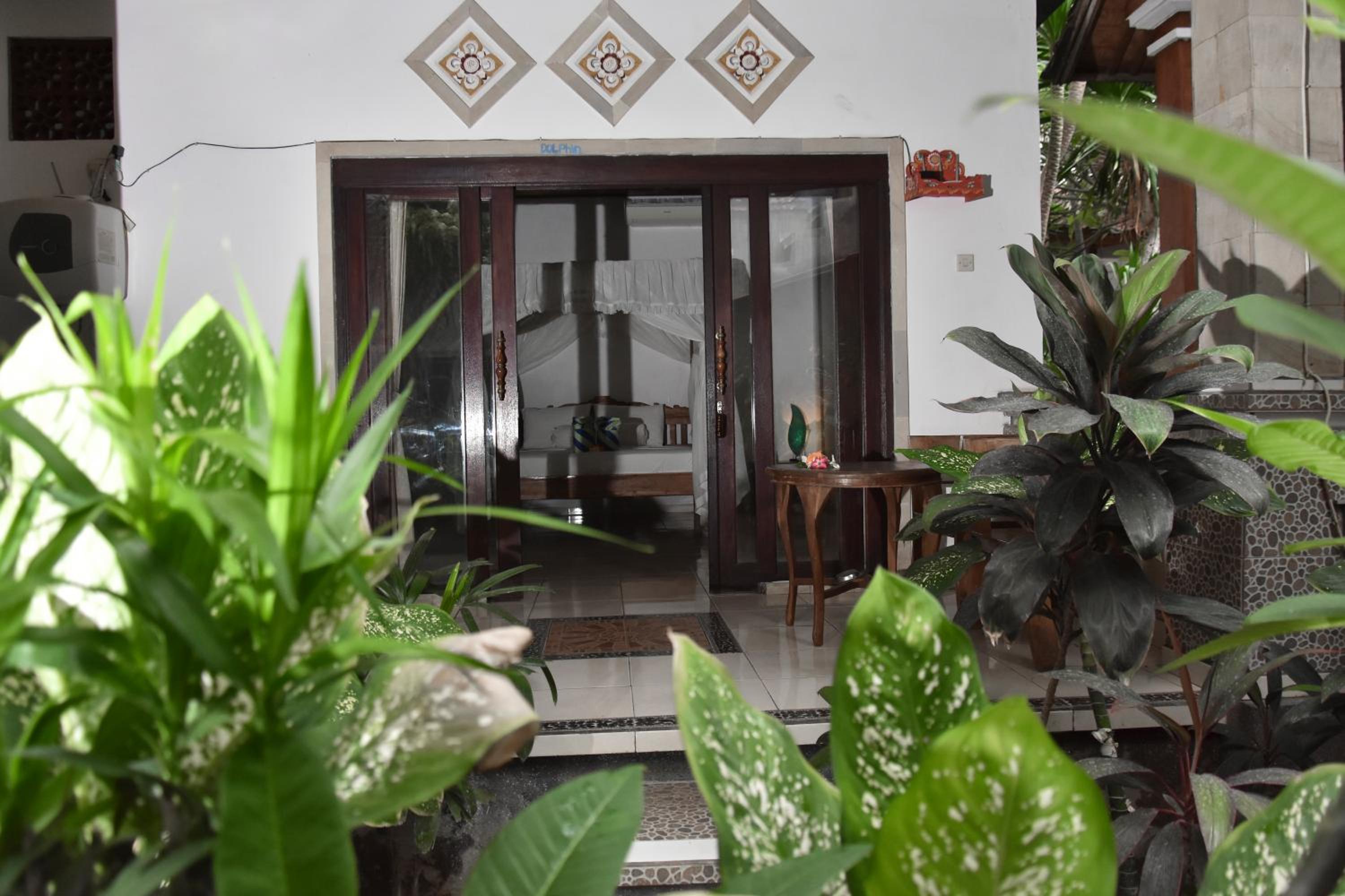 Deluxe Double Room (2 Adults + 1 Child) - Photo 6