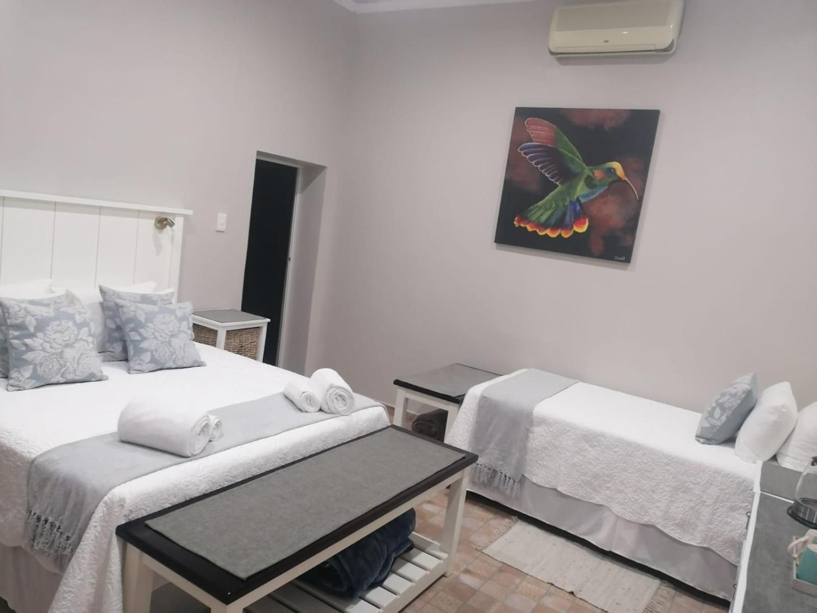 Family Room - Photo 4