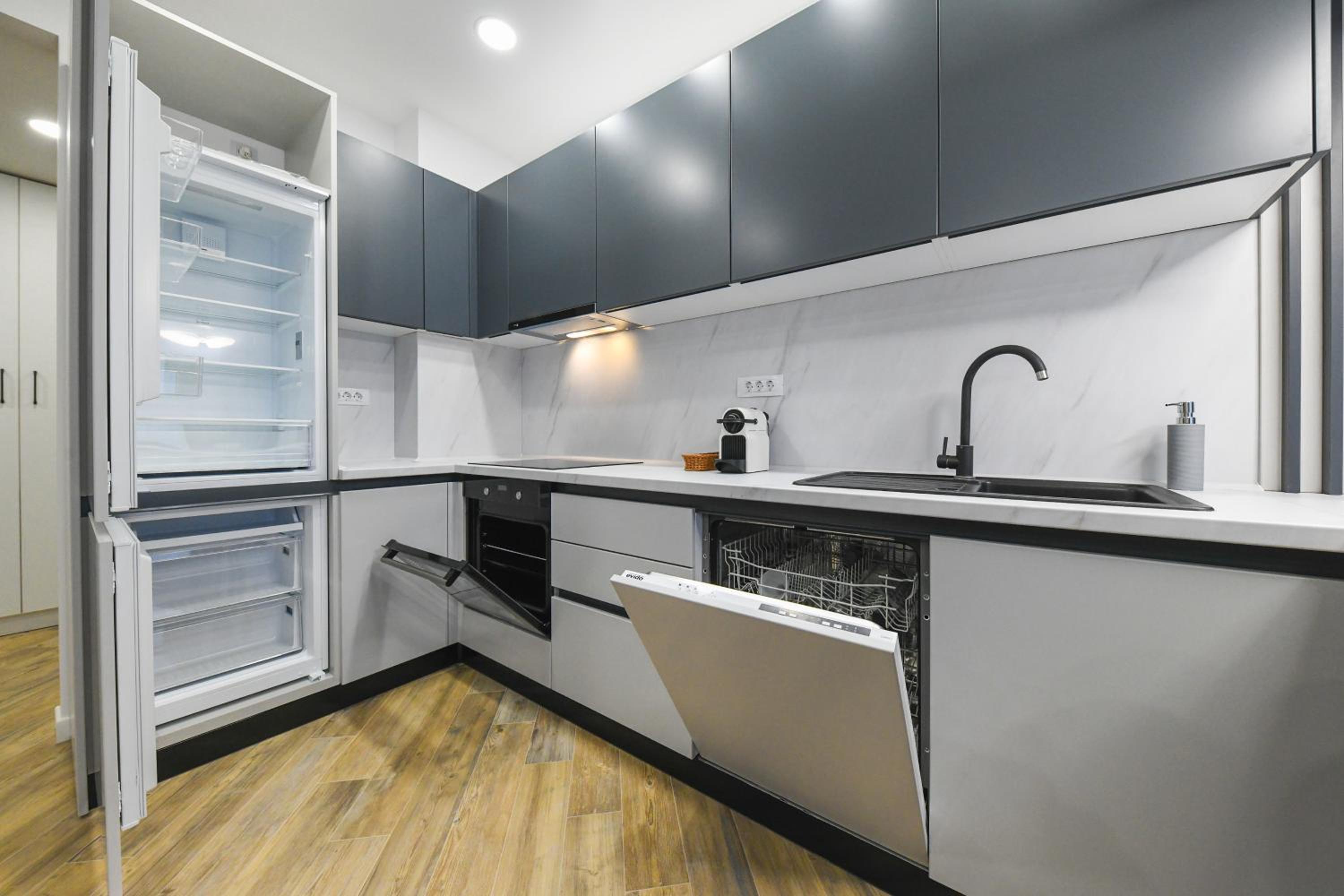 Apartment - Photo 4