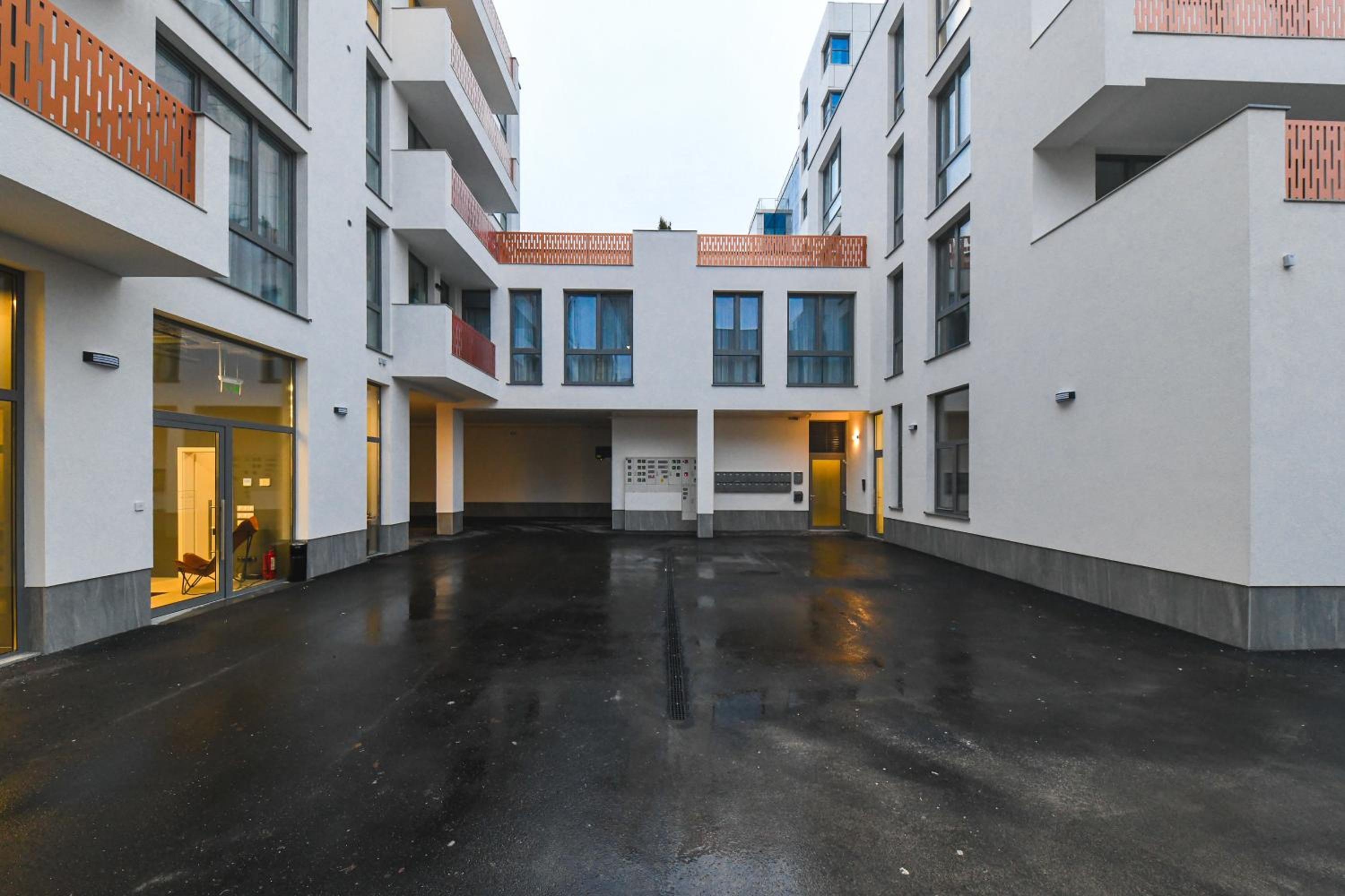 Apartment - Photo 30