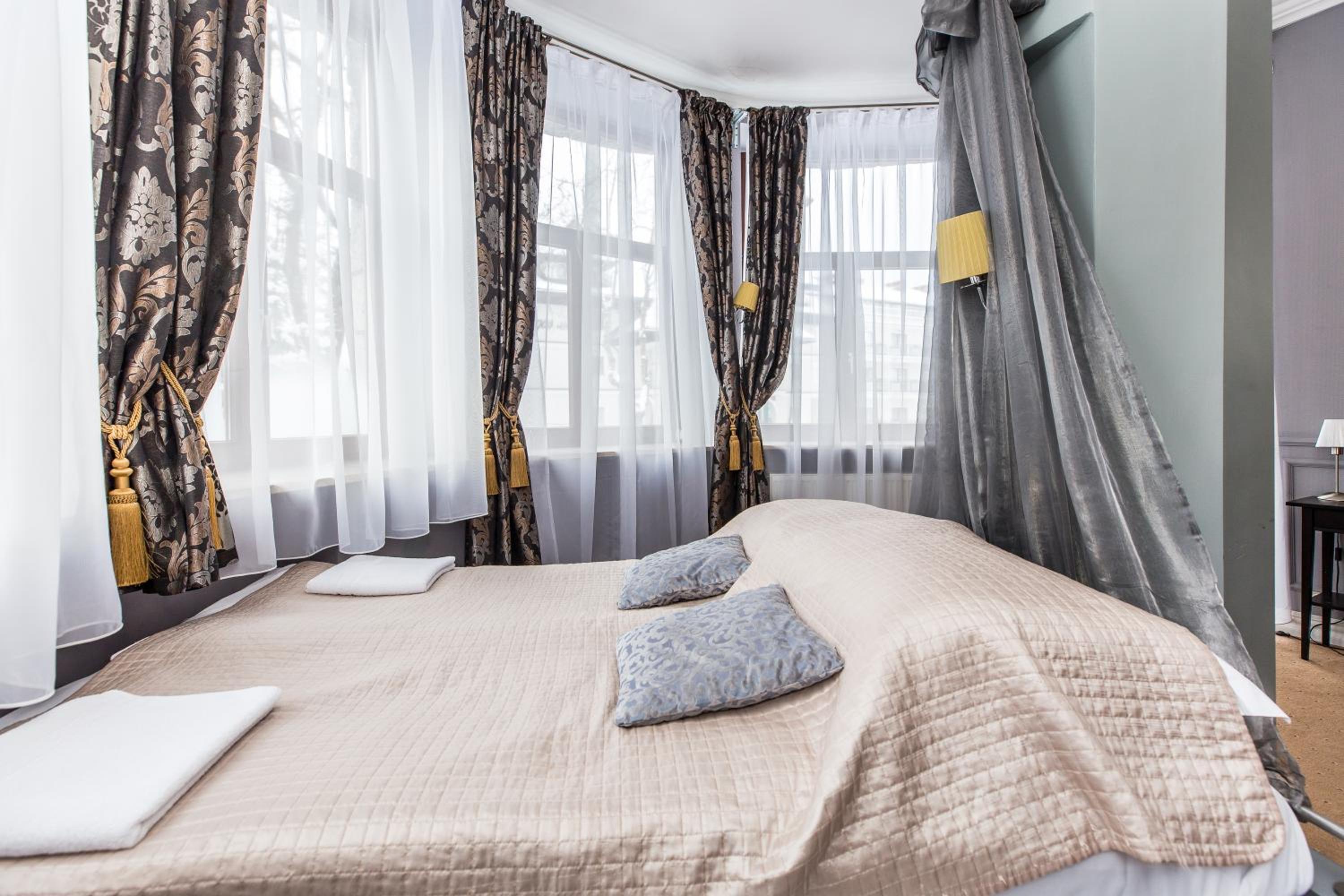 Superior Double Room with Bath