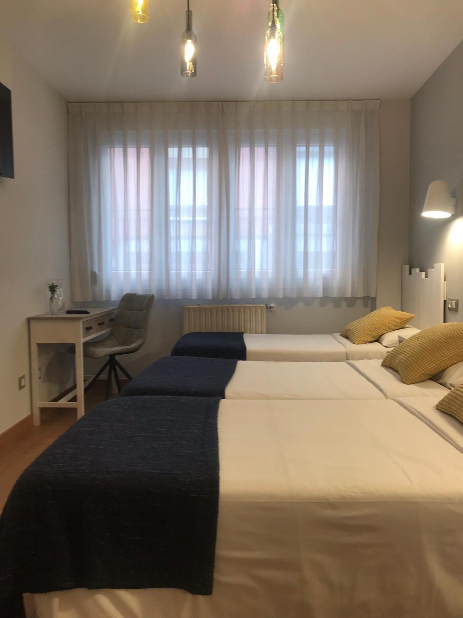 Triple Room - Photo 6