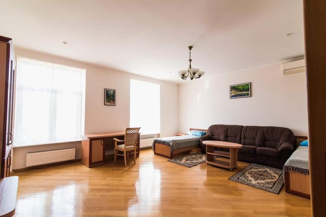 Two-Bedroom Suite photo 3