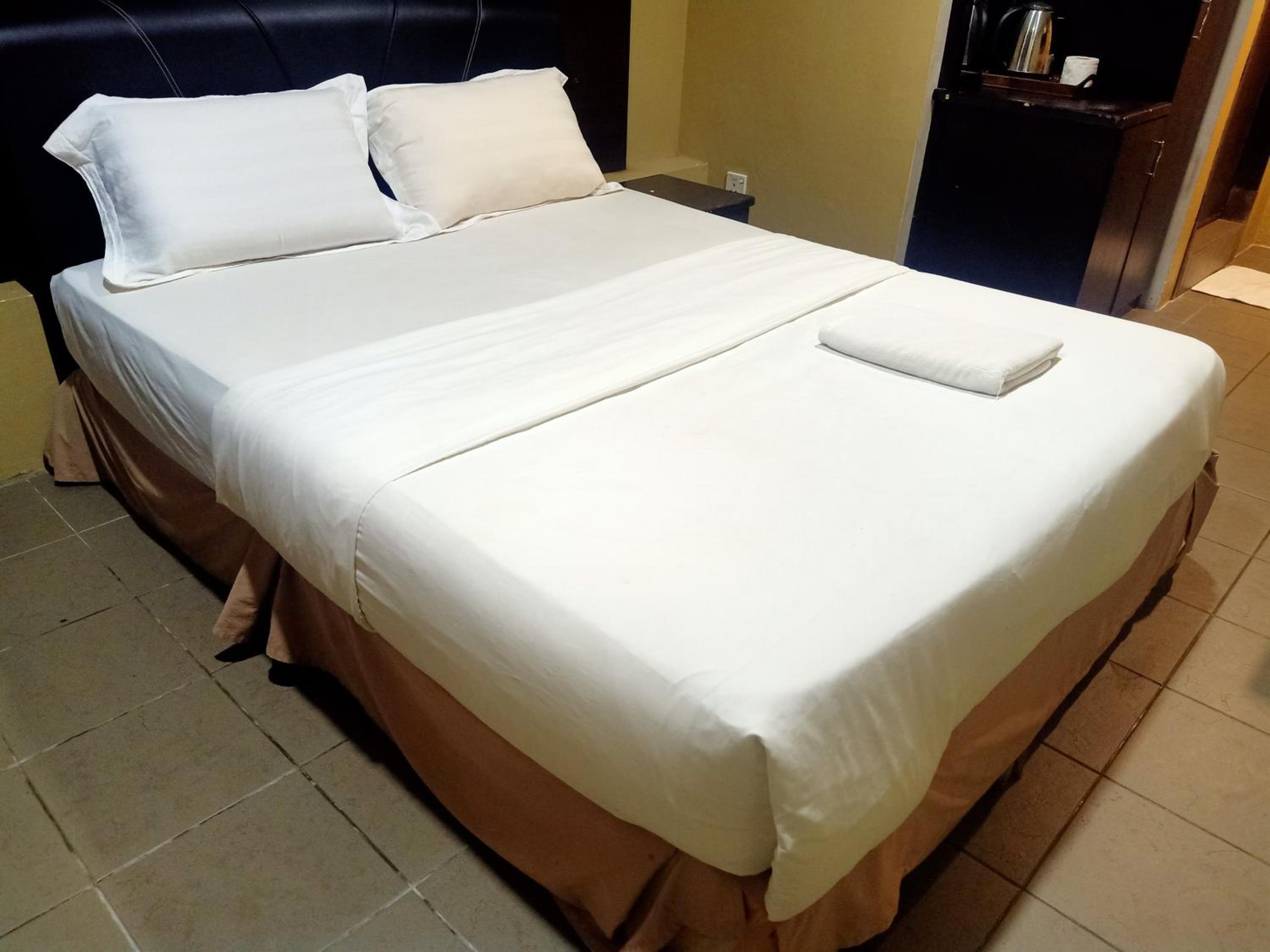Deluxe King Room photo 2