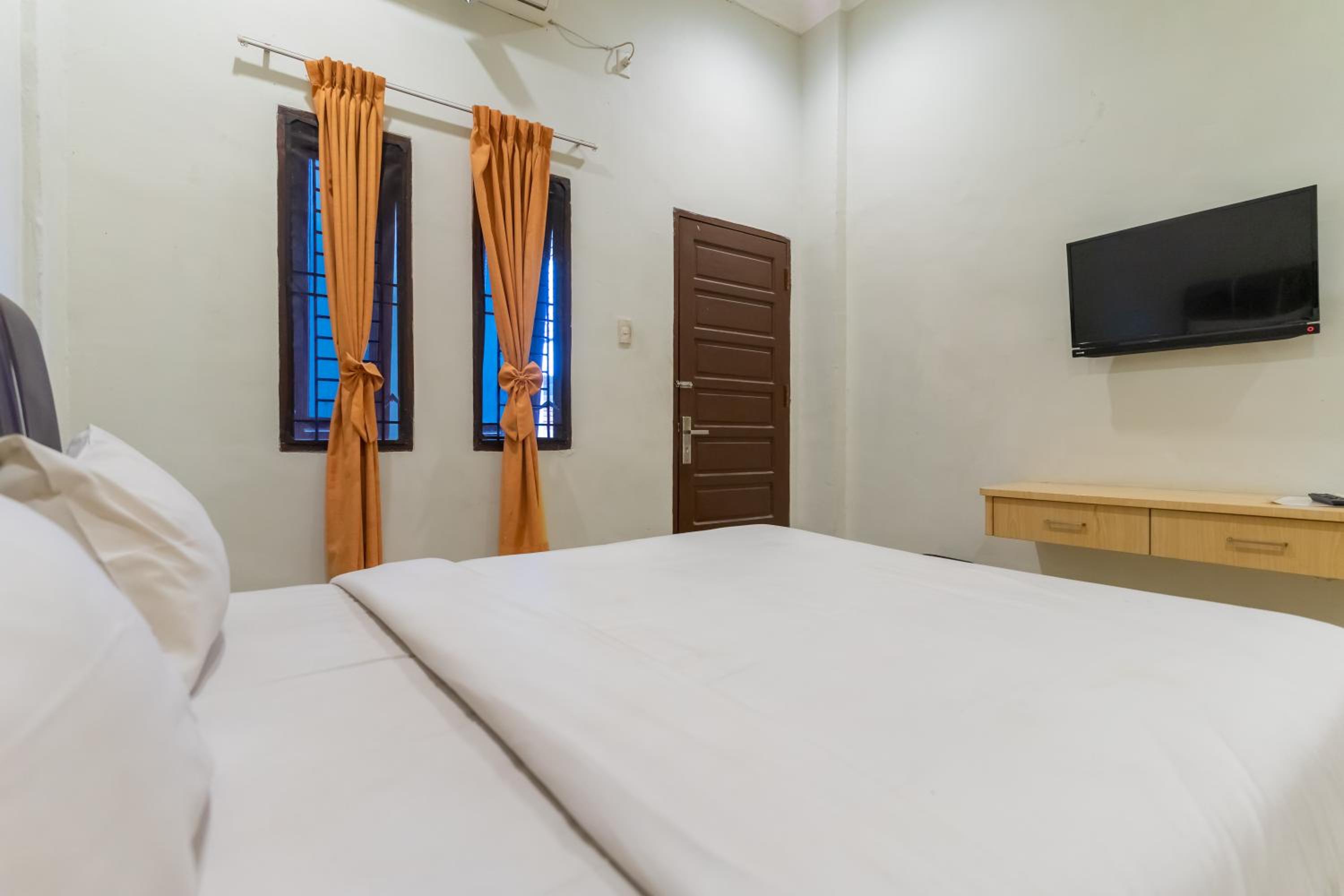 Standard Double Room - Photo 3