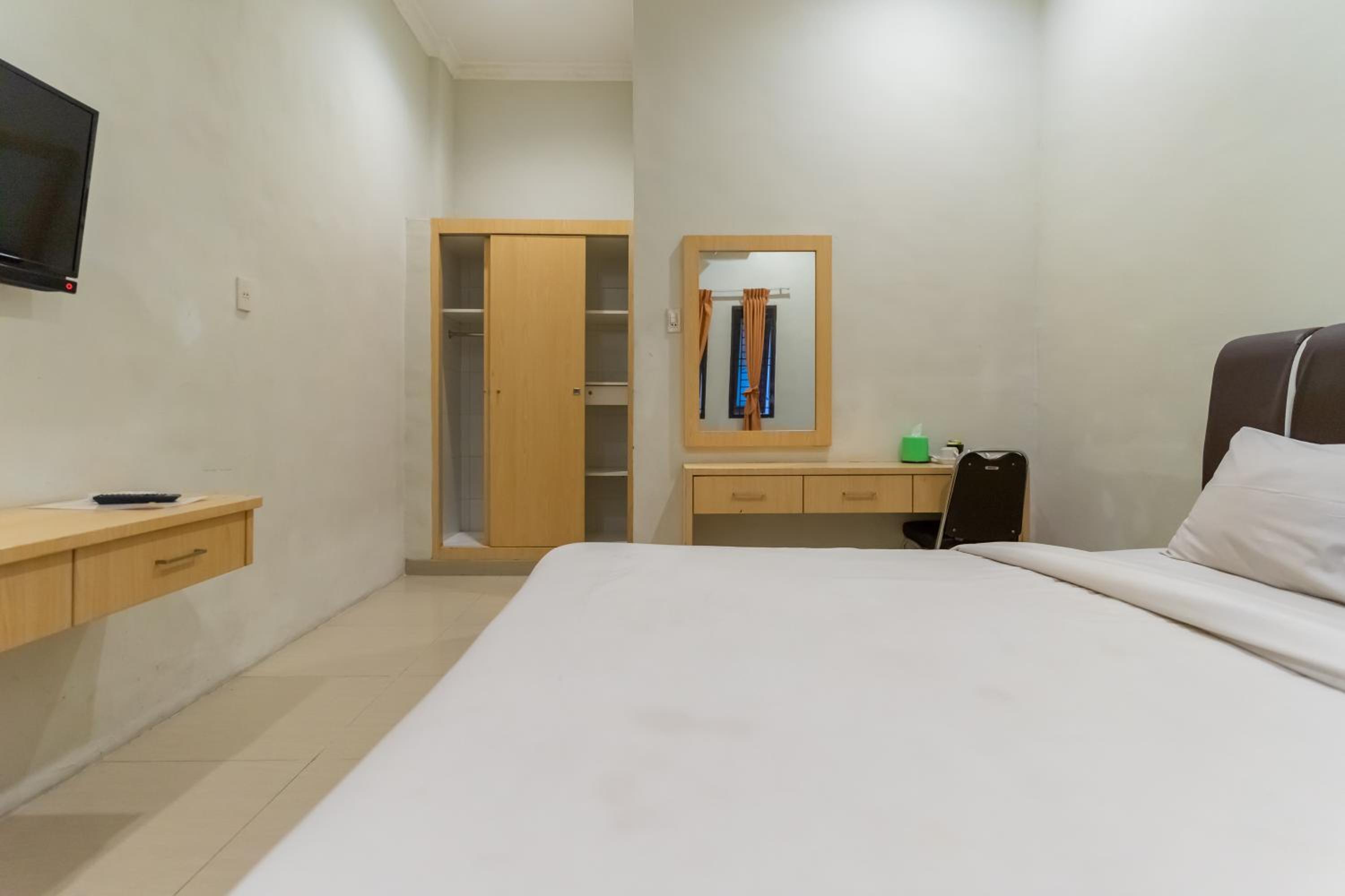 Standard Double Room - Photo 6