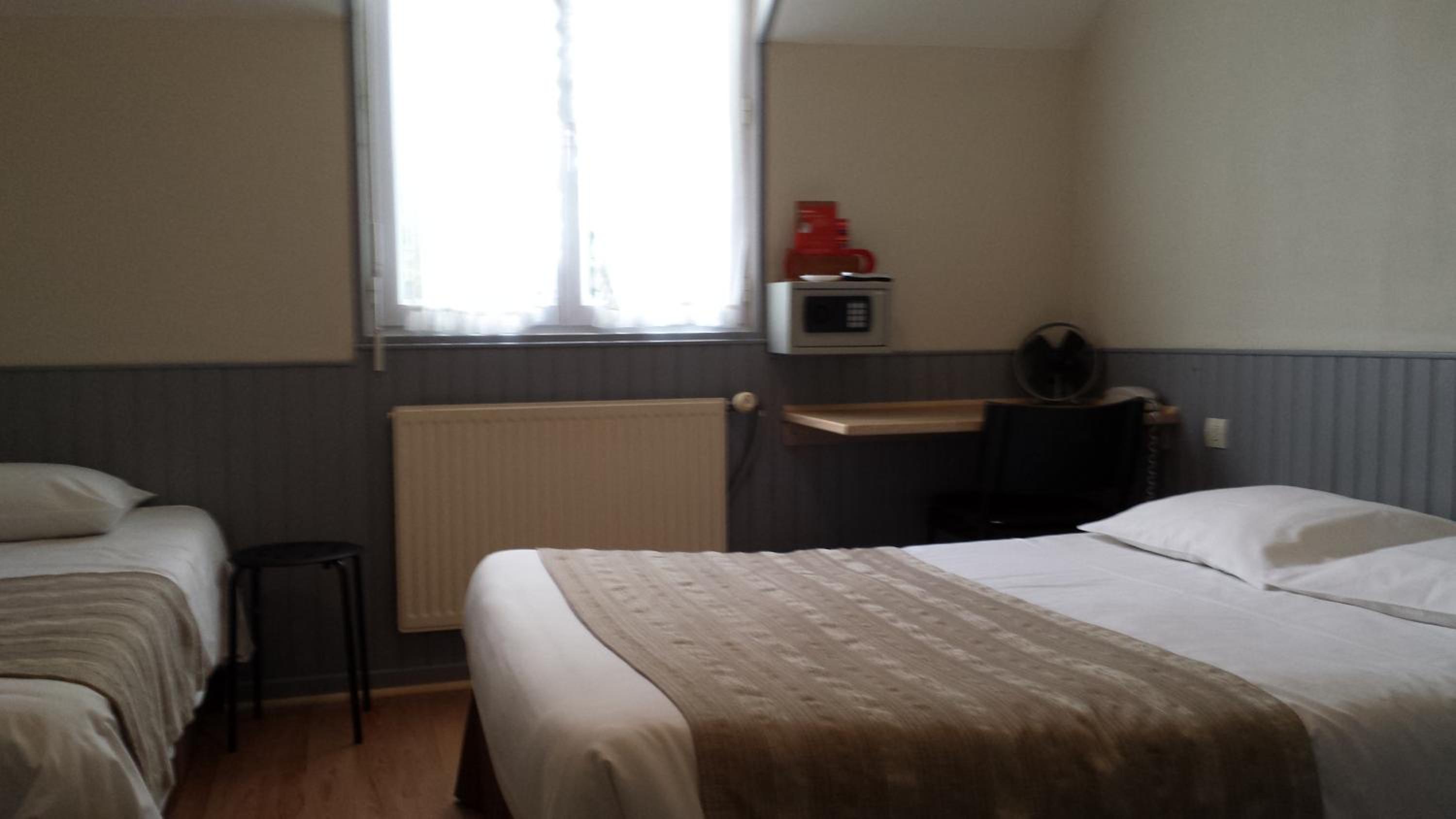 Economy Double Room photo 2