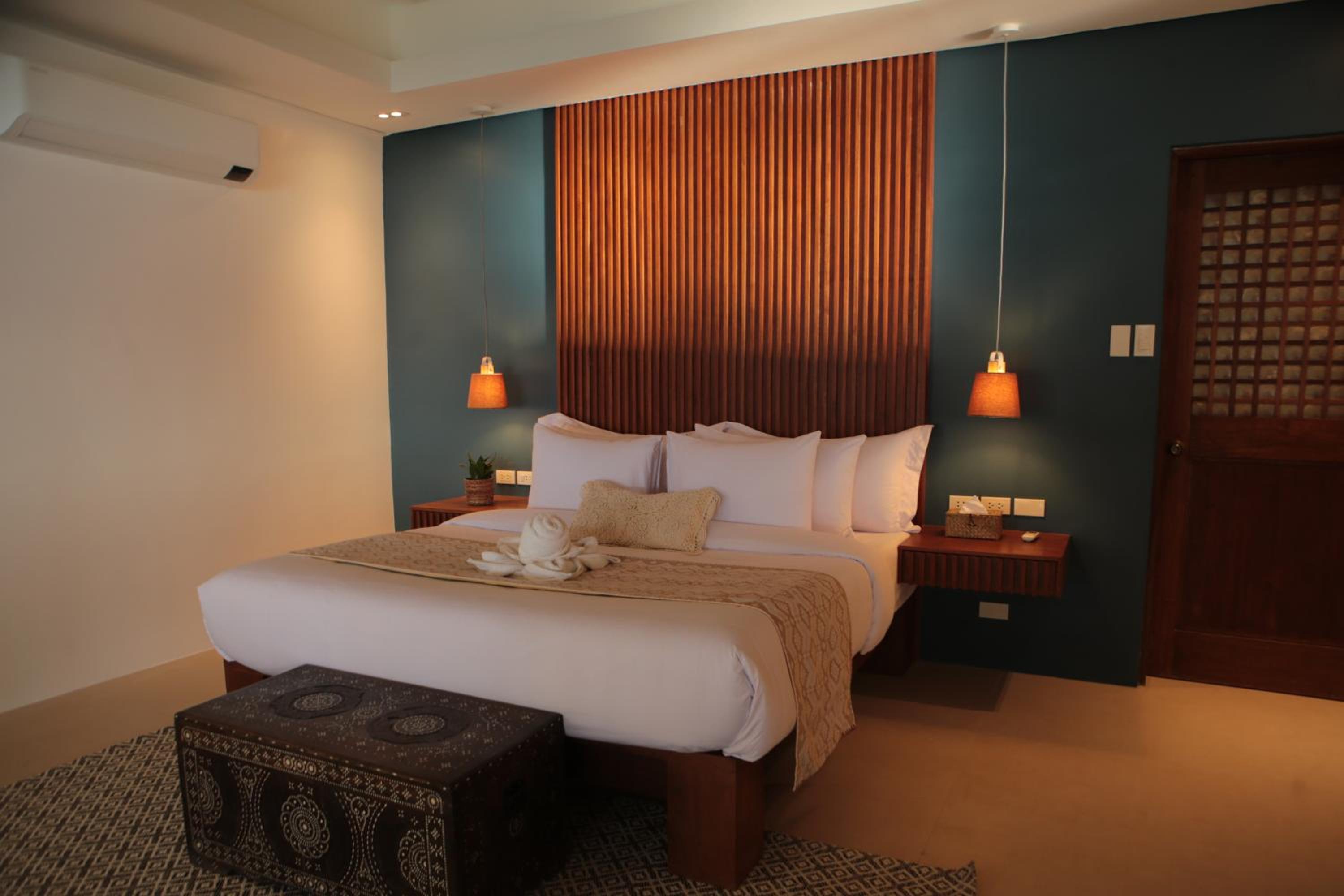 King Suite with Sea View - Photo 5