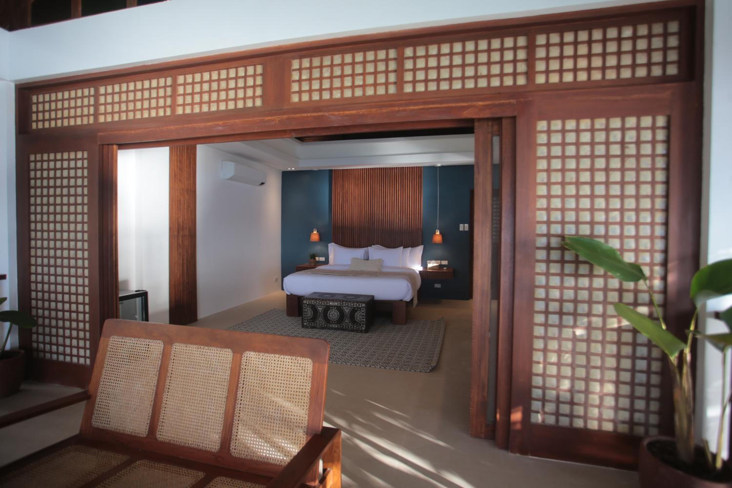 King Suite with Sea View - Photo 7
