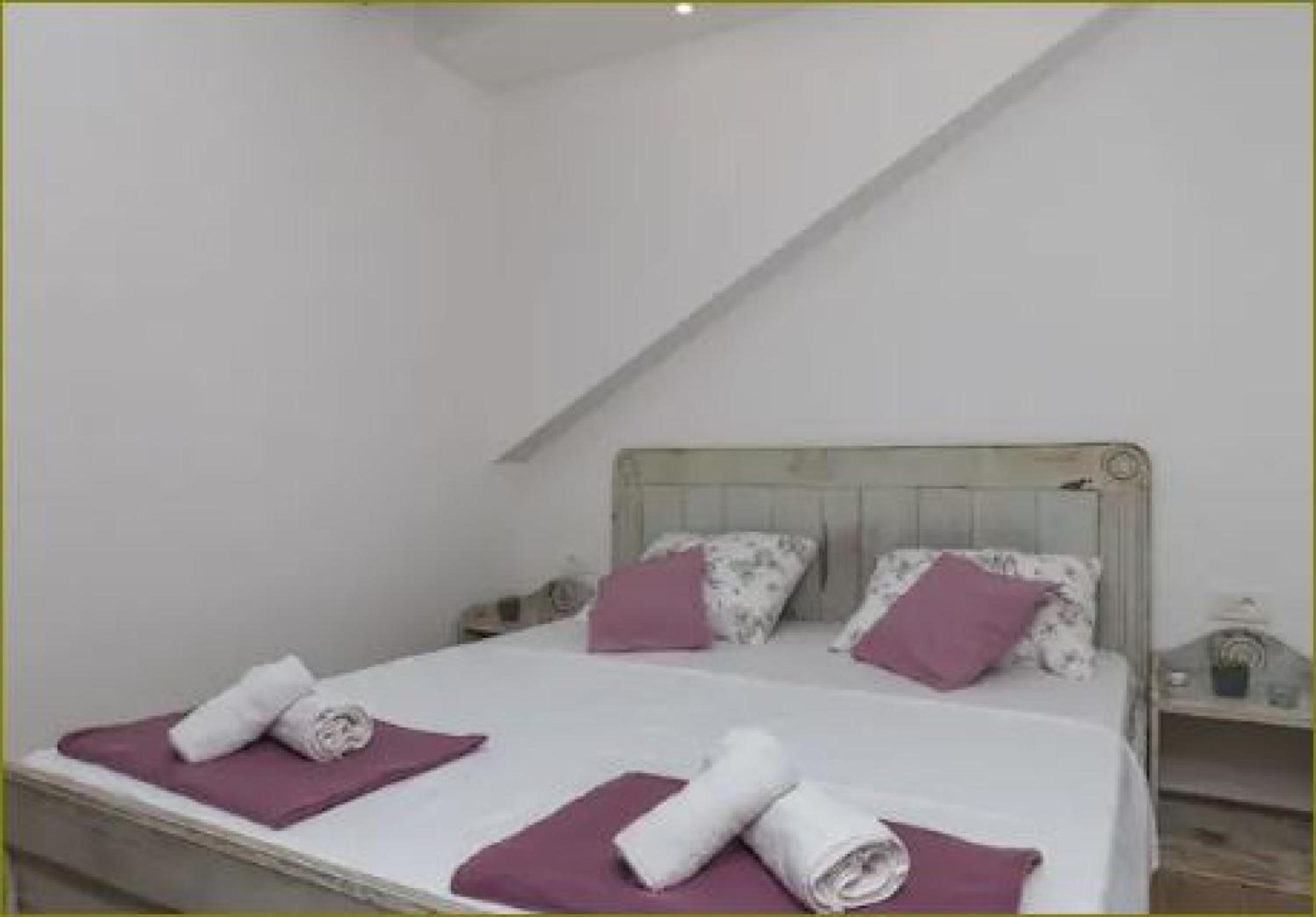 Comfort One-Bedroom Apartment With Shared Terrace