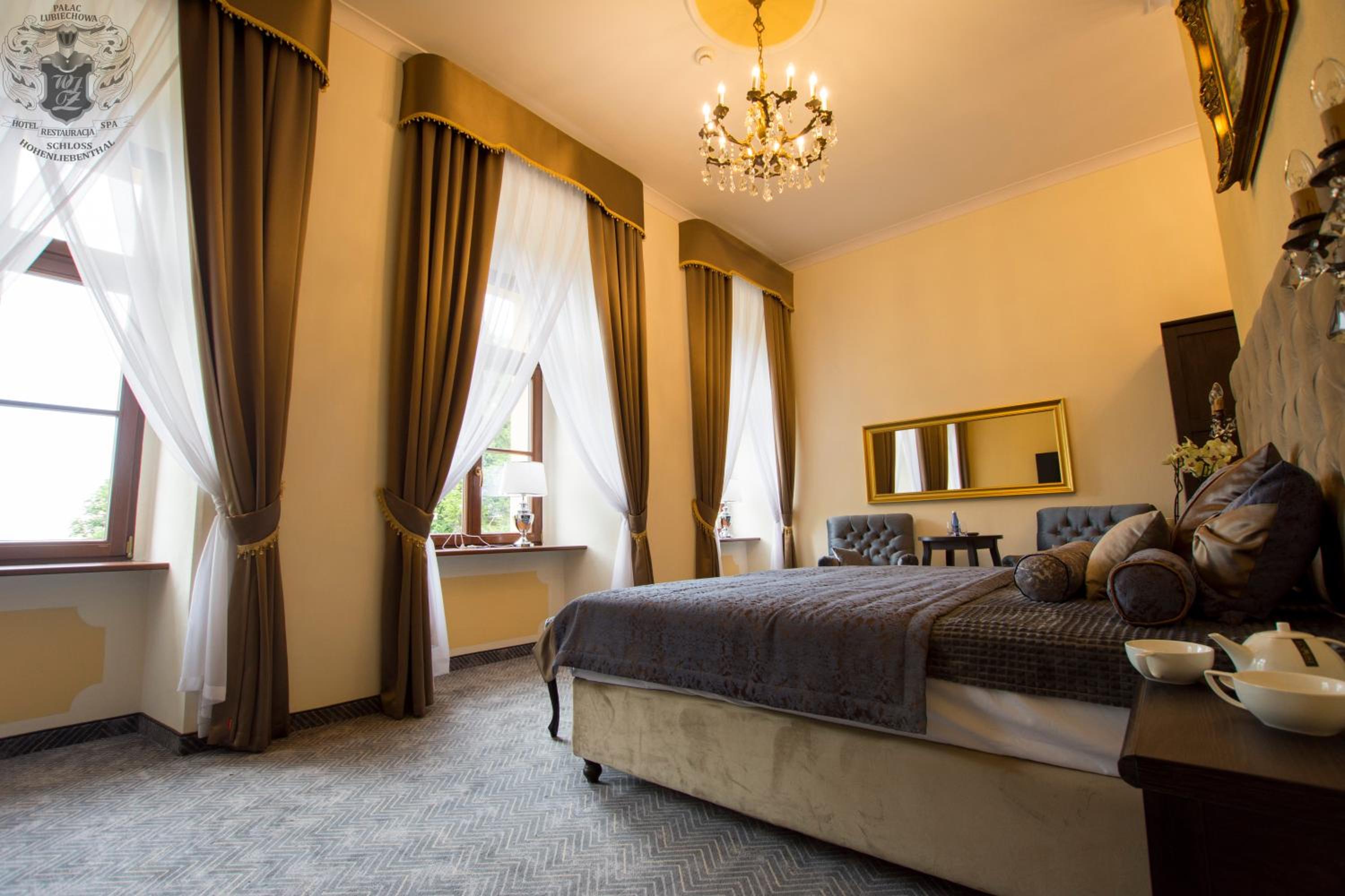 Double or Twin Room - Photo 7