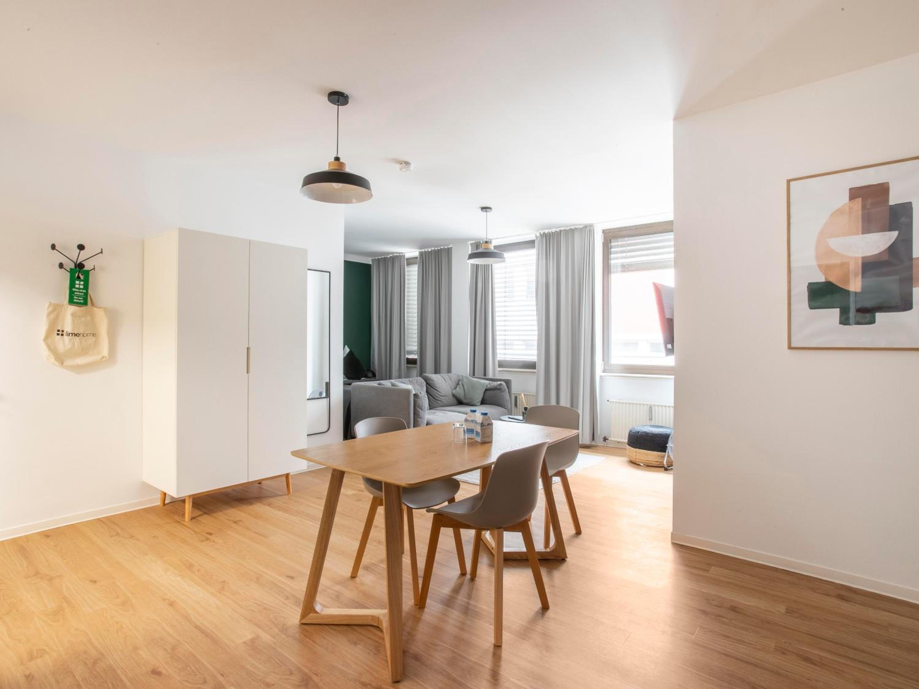 Suite XL - Photo 5