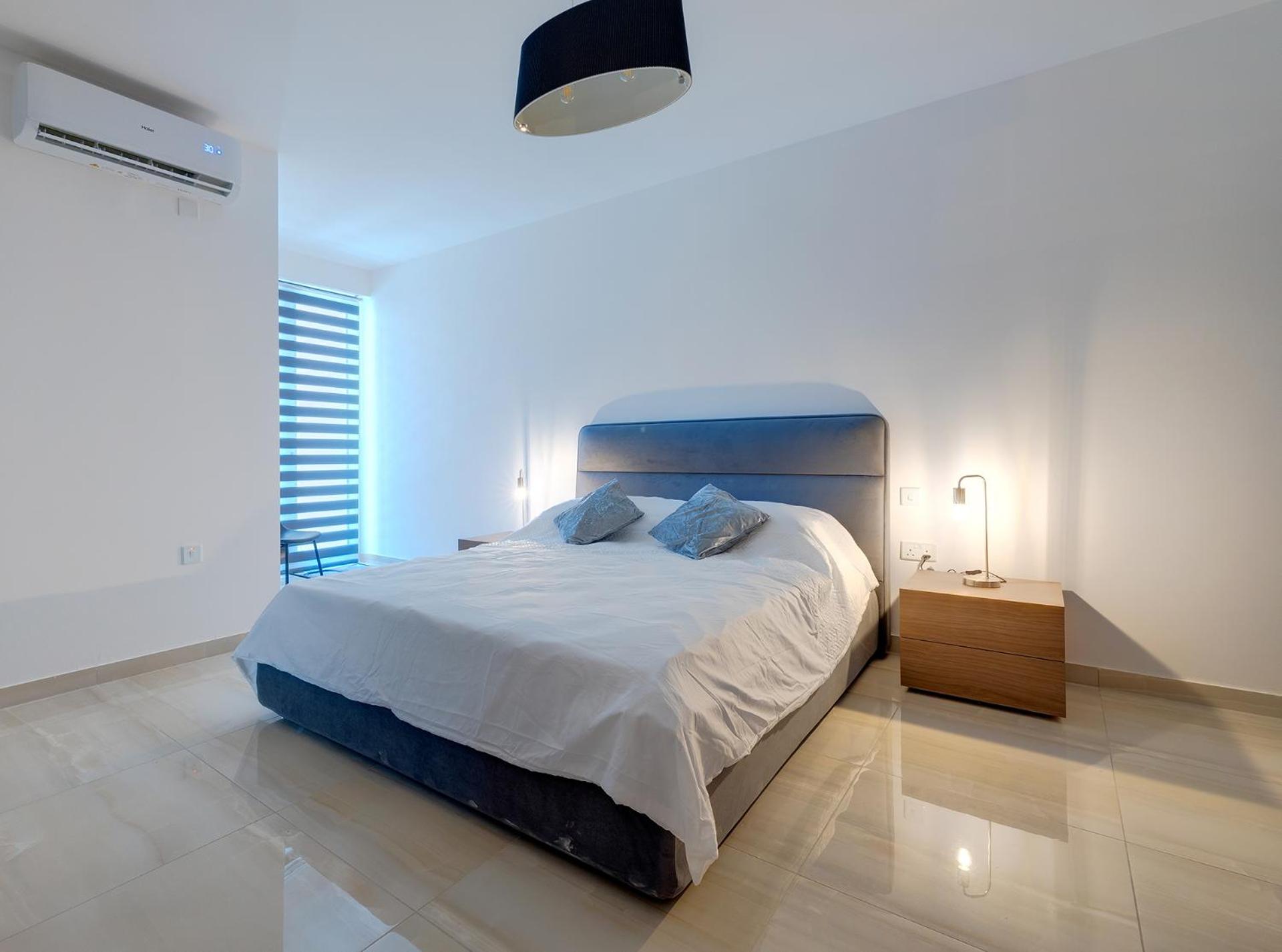 Two-Bedroom Apartment - Photo 37