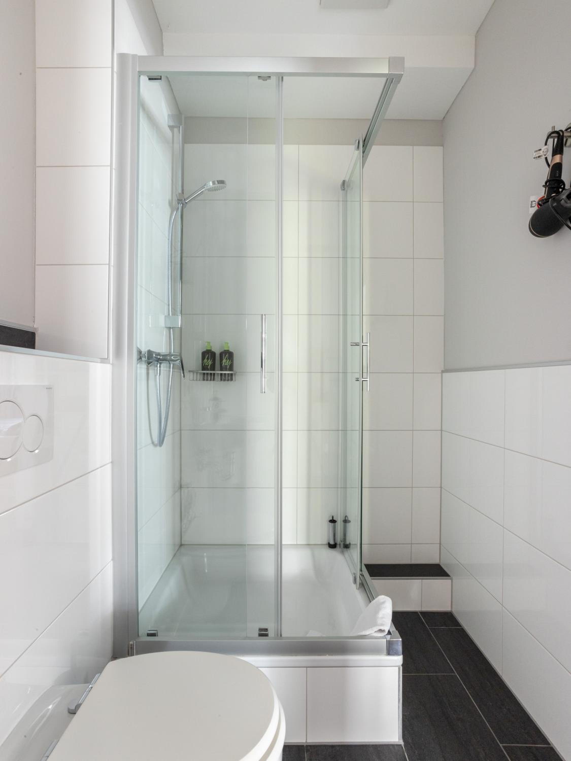 Suite L - Photo 9
