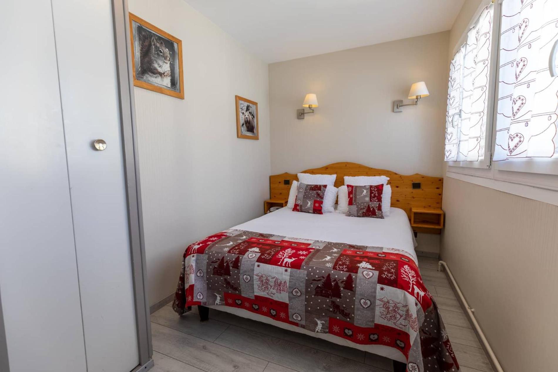 Standard Double Room - Photo 6