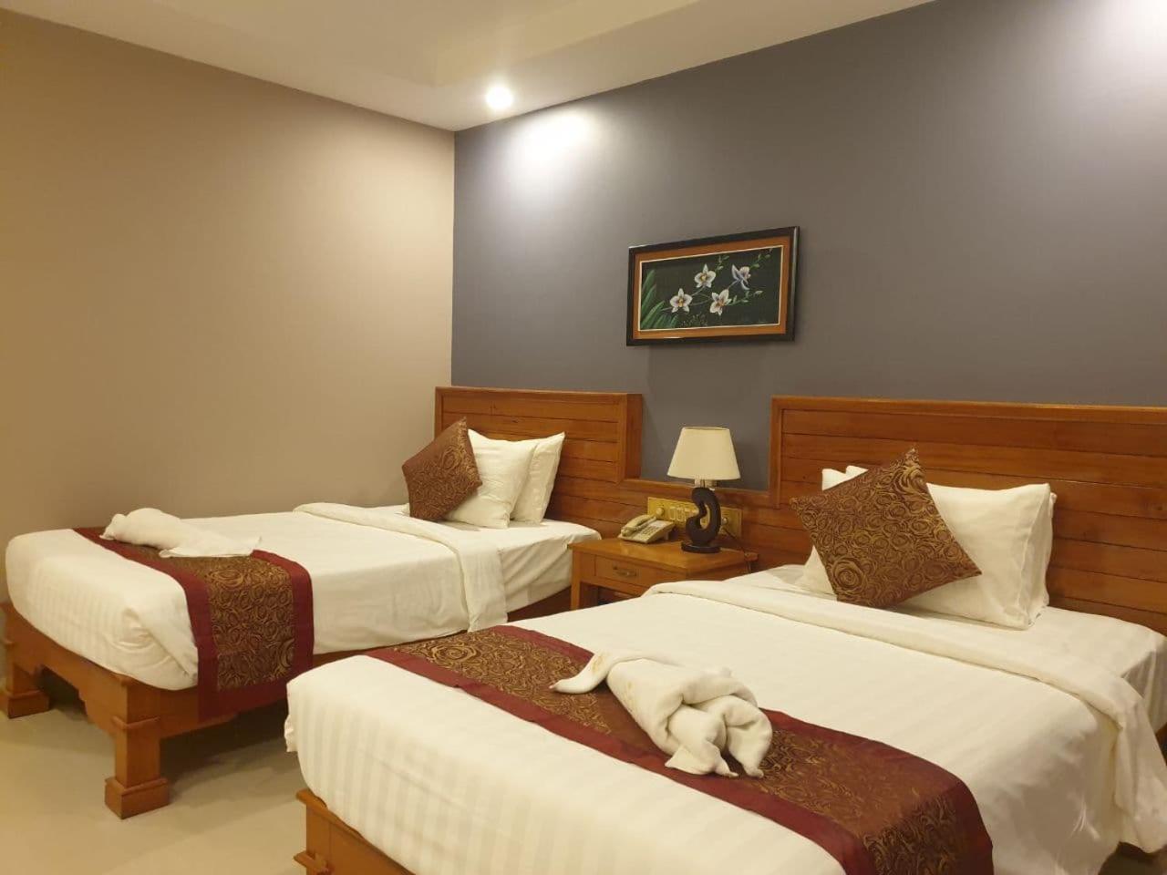 Deluxe Twin Room - Photo 2