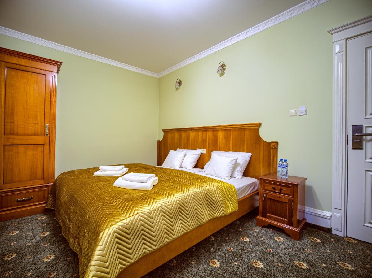 Standard Double Room photo 2