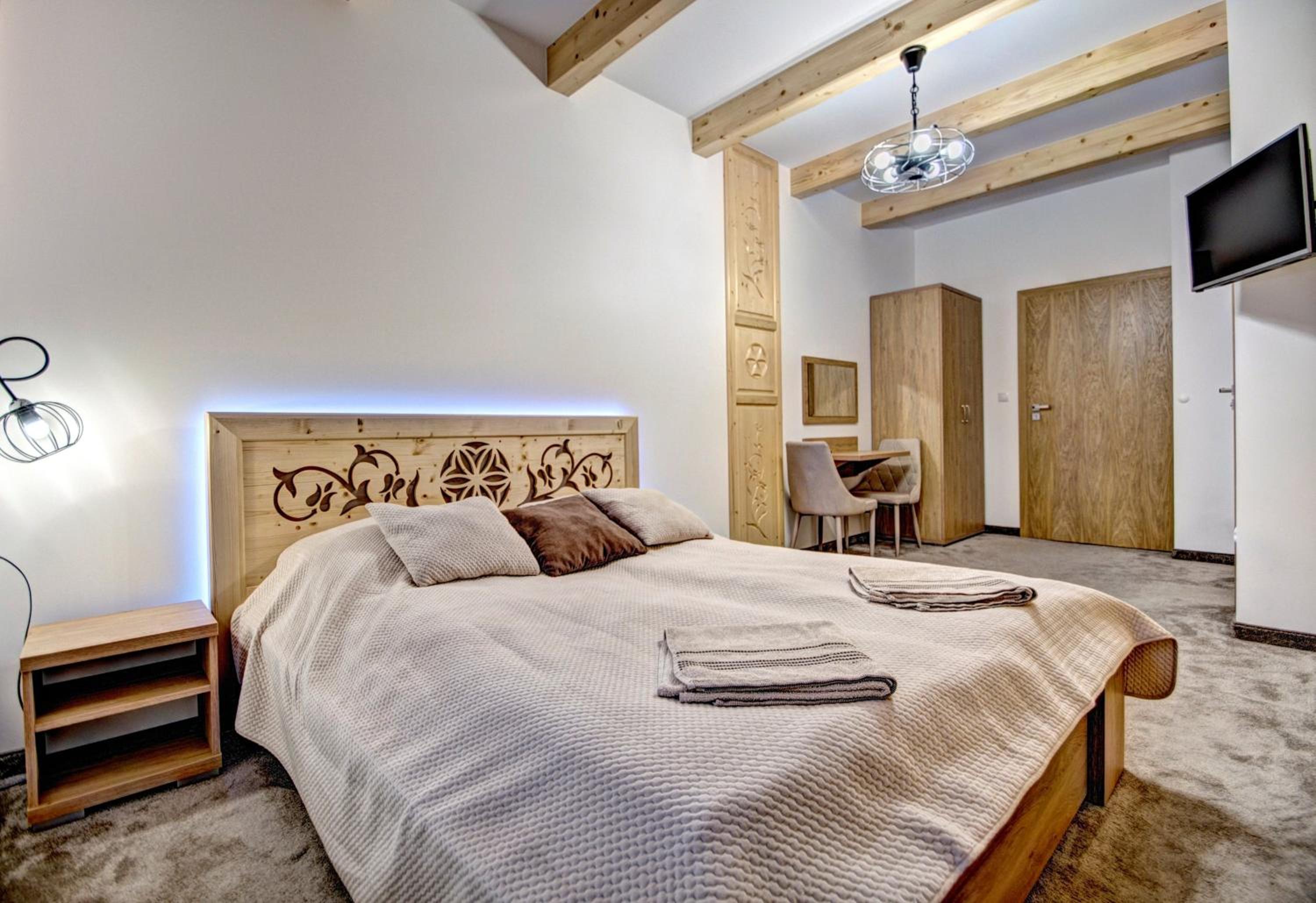 Deluxe Double Room with Shared Kitchen photo 1