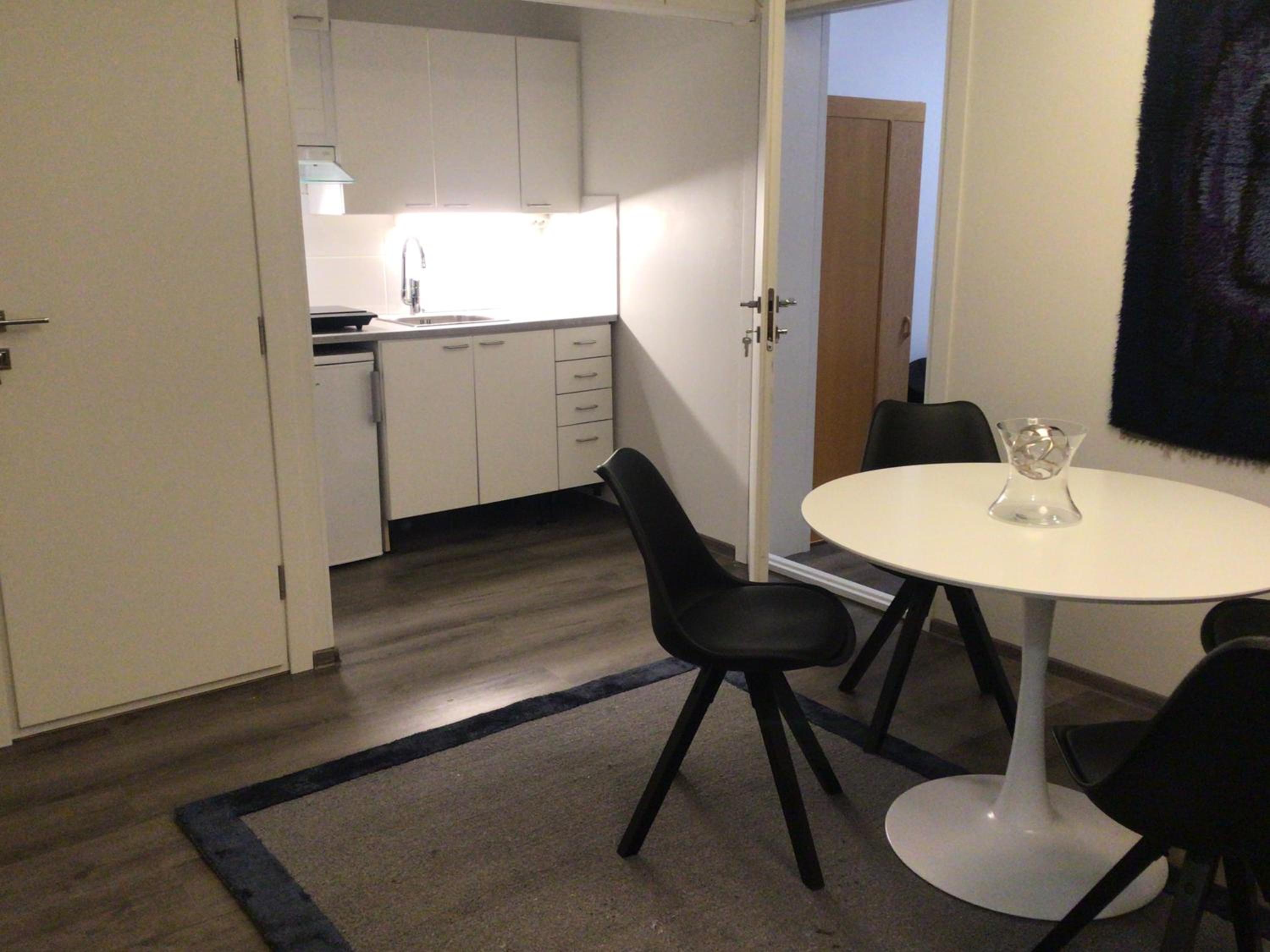 Two-Bedroom Apartment - Photo 12