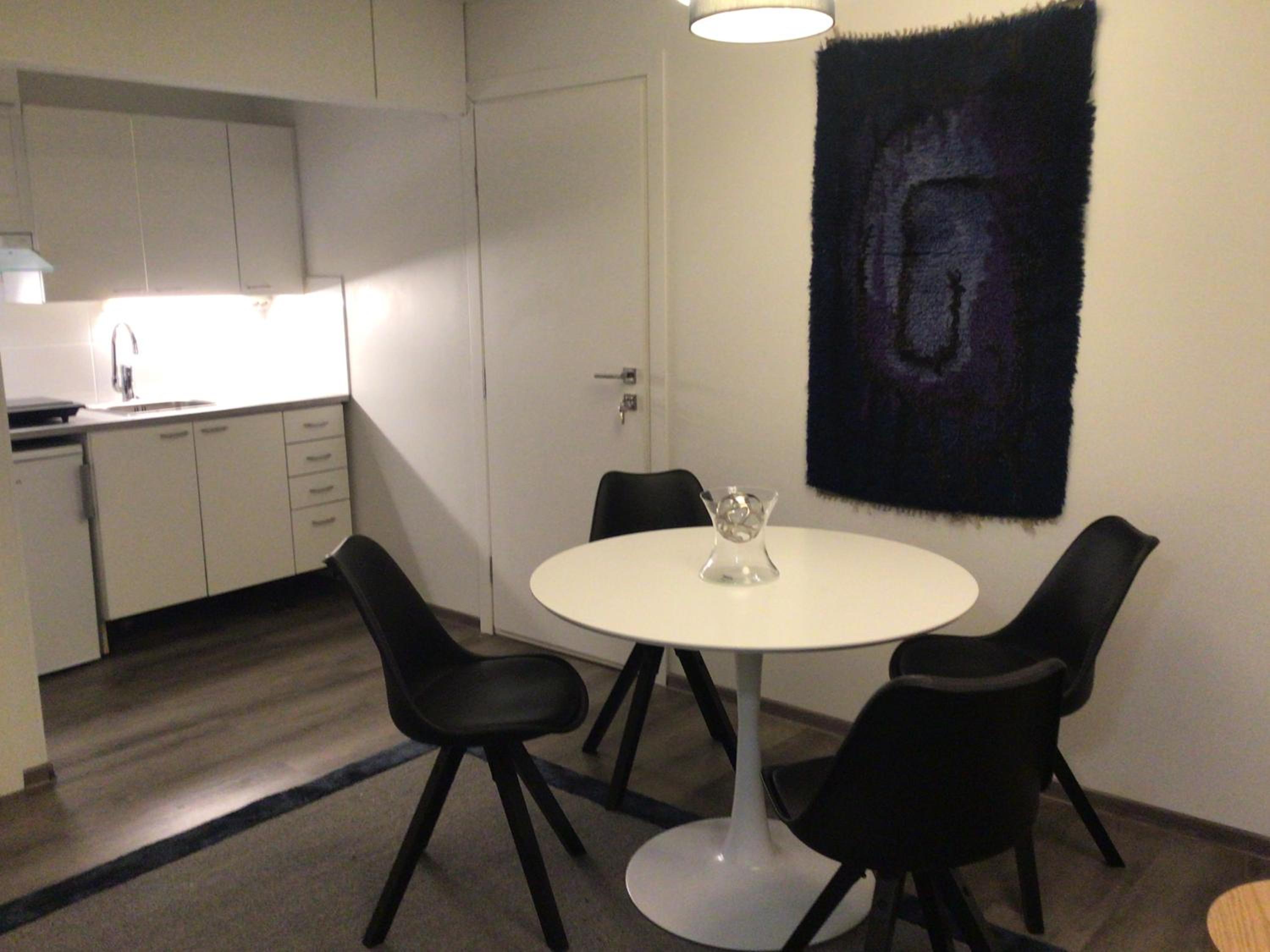 Two-Bedroom Apartment - Photo 17