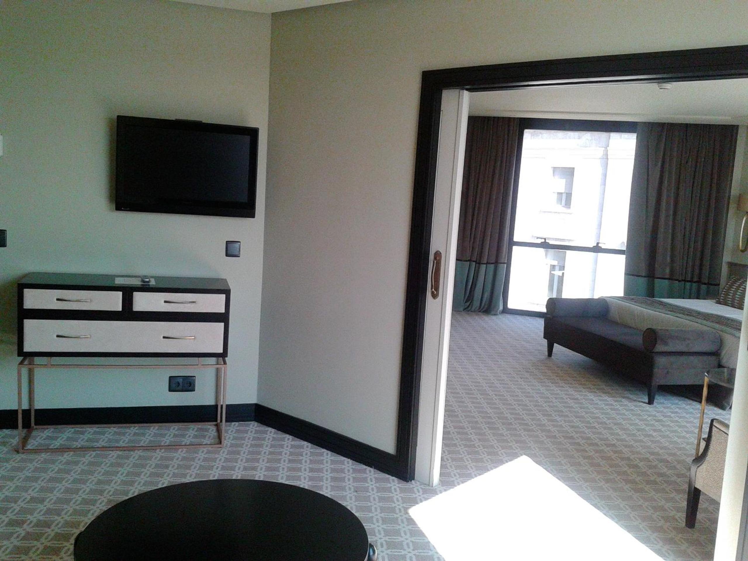 Junior Suite - Photo 34
