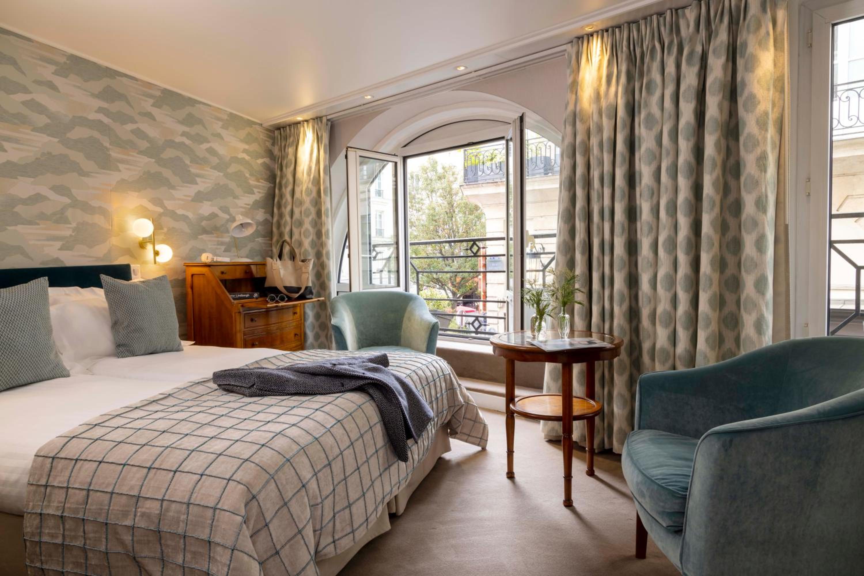 Superior Deluxe Double Room  photo 1