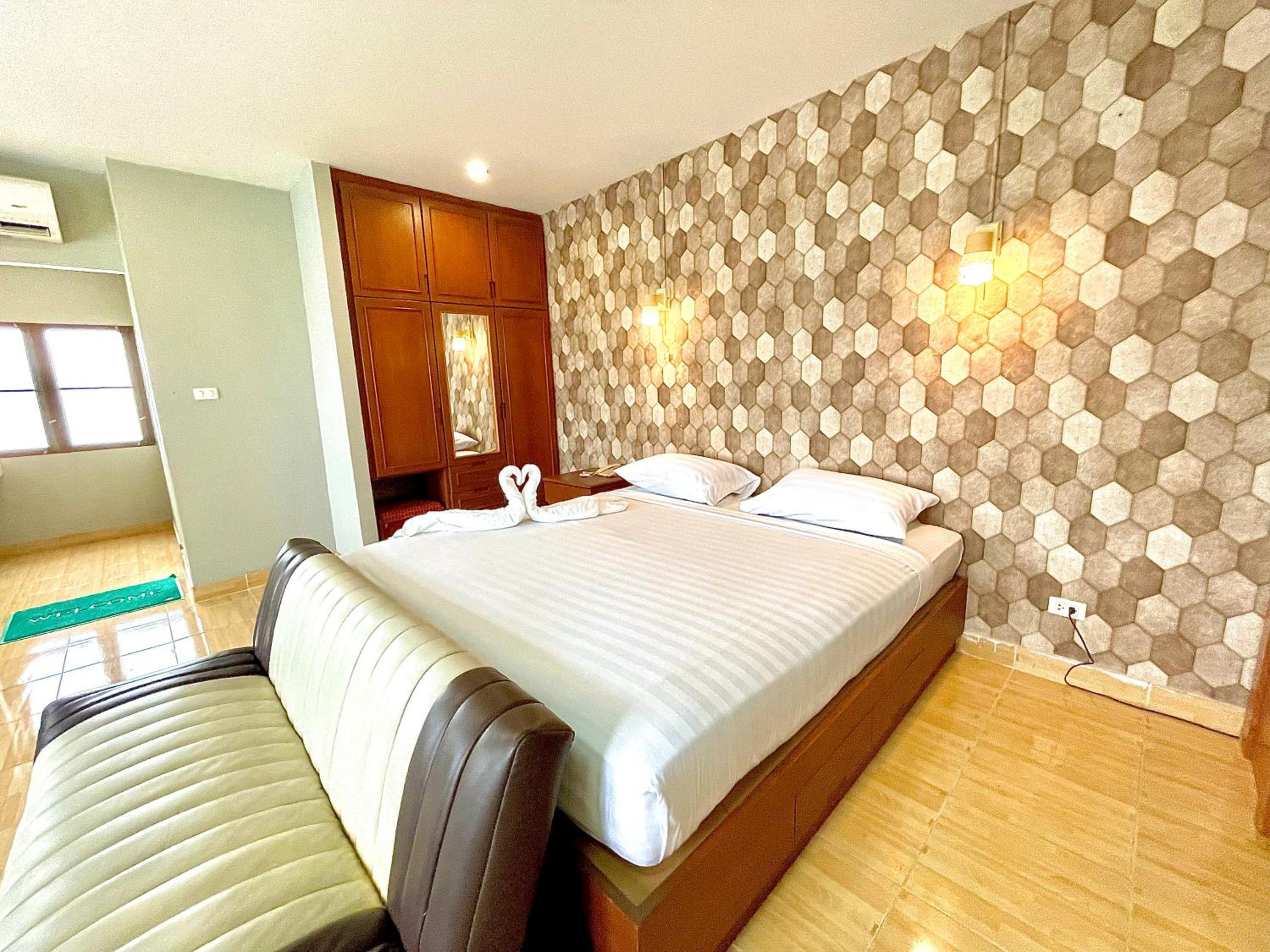 Superior Triple Room - Photo 2