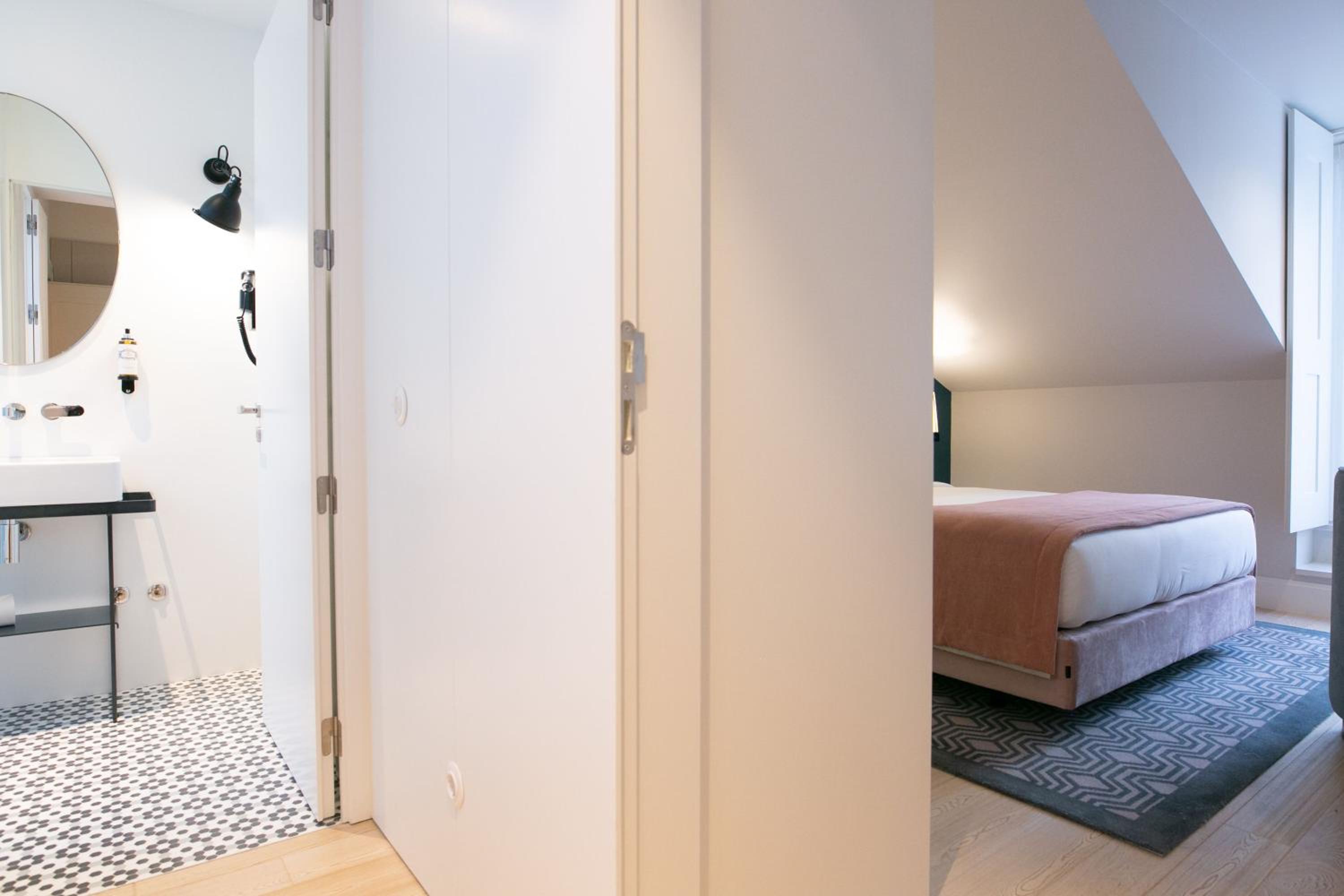 One-Bedroom Apartment with Convent View  photo 2