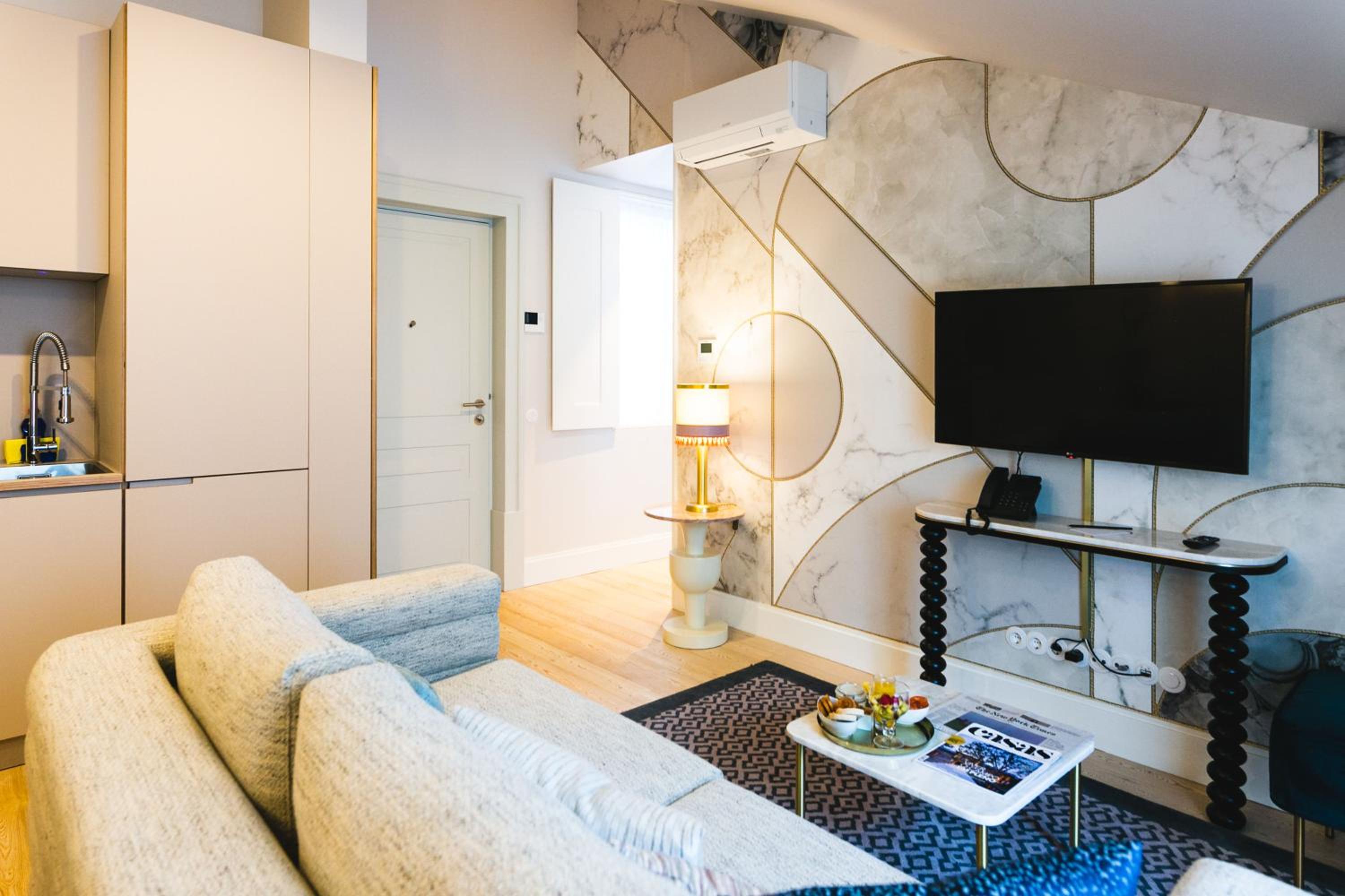 One-Bedroom Apartment with Convent View 
