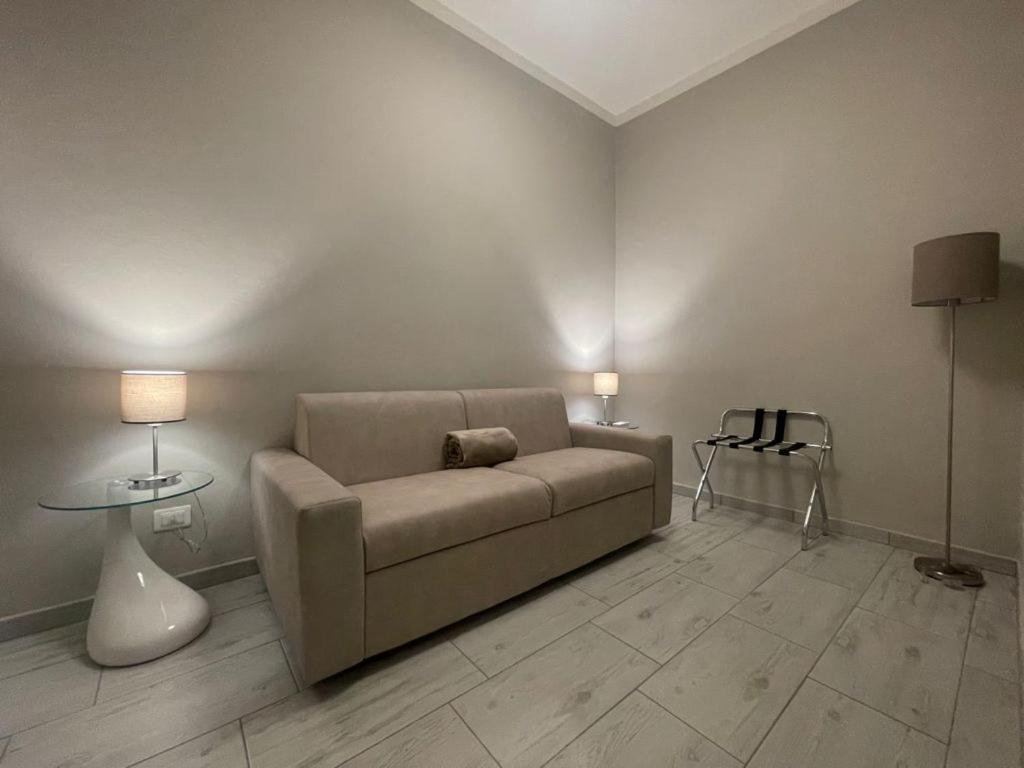One-Bedroom Apartment photo 3