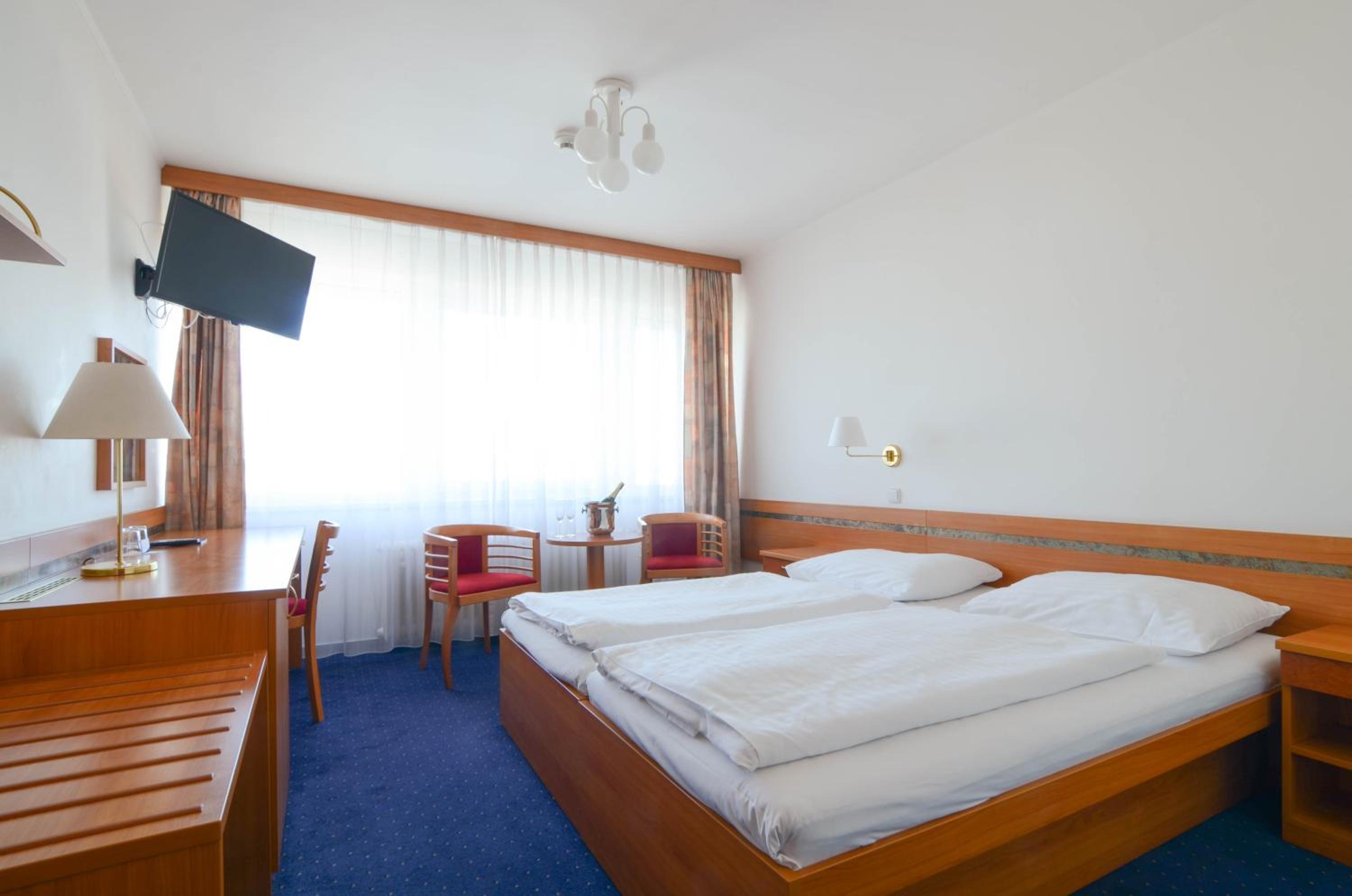 Available room