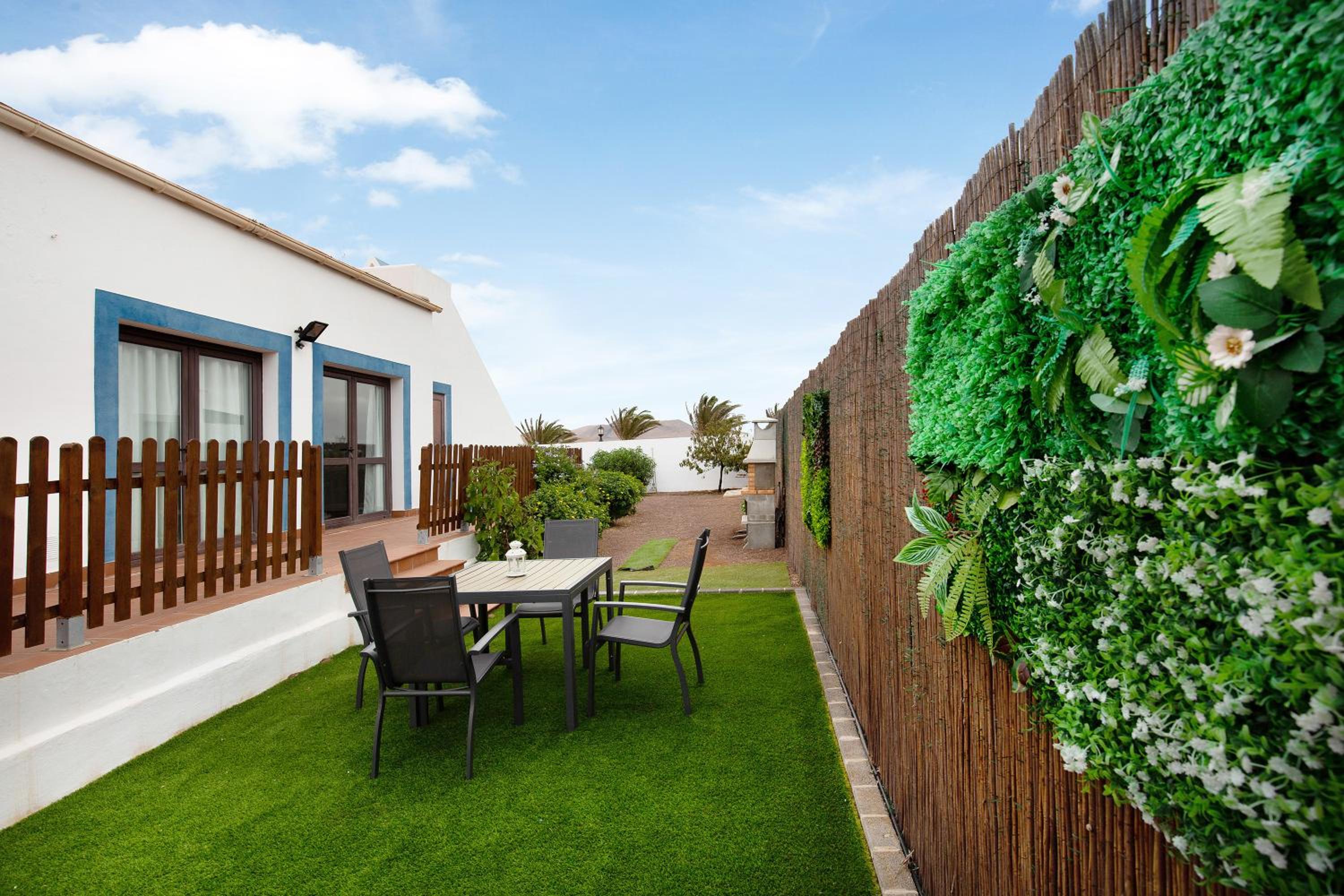 Villa with Garden View - Photo 20