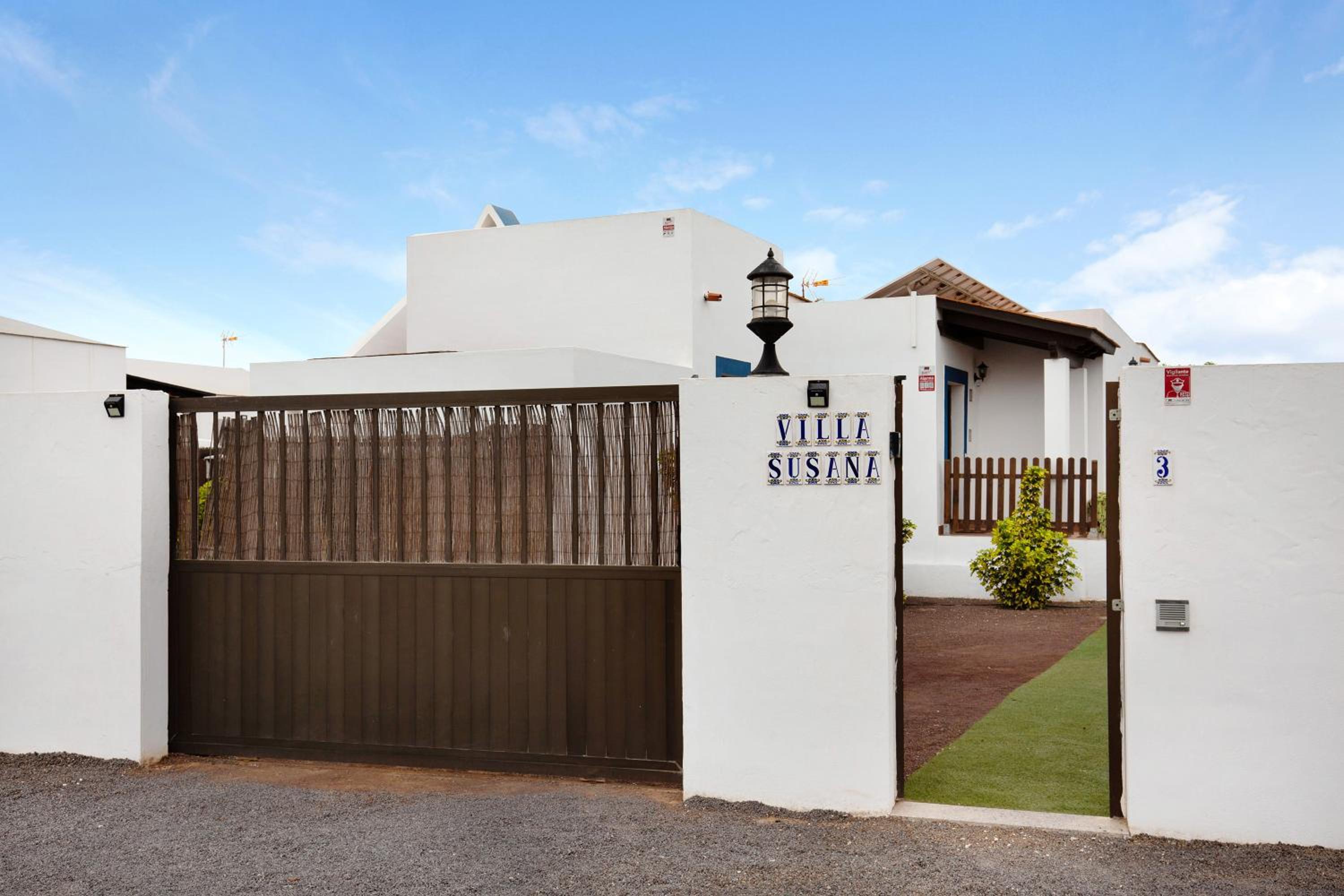 Villa with Garden View - Photo 23