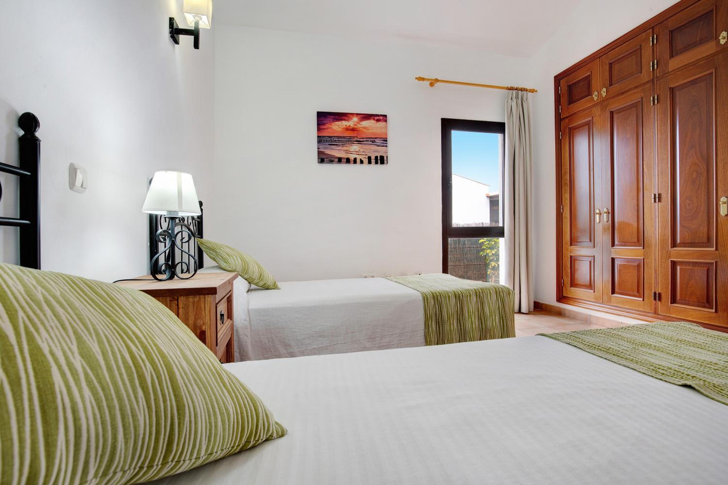 Villa with Garden View - Photo 12