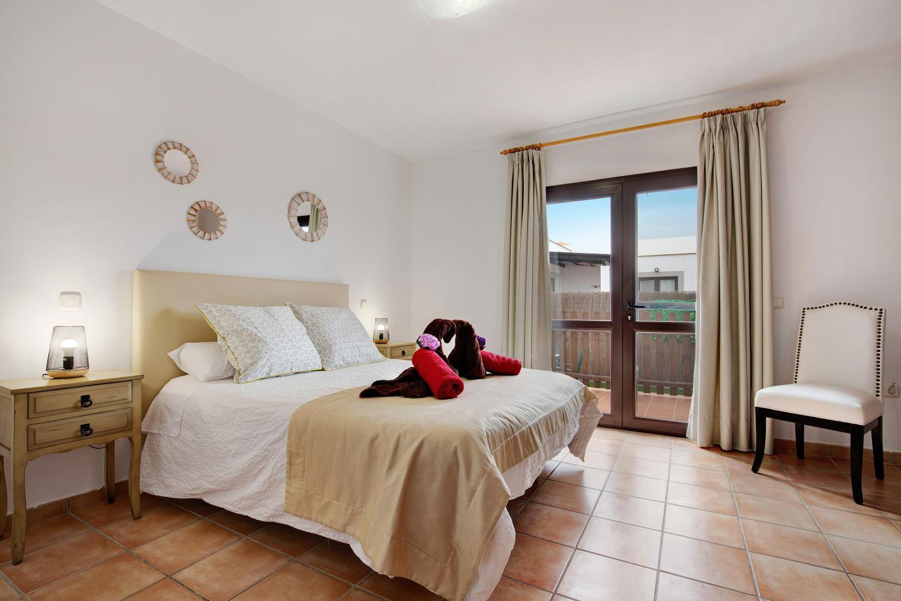 Villa with Garden View - Photo 3