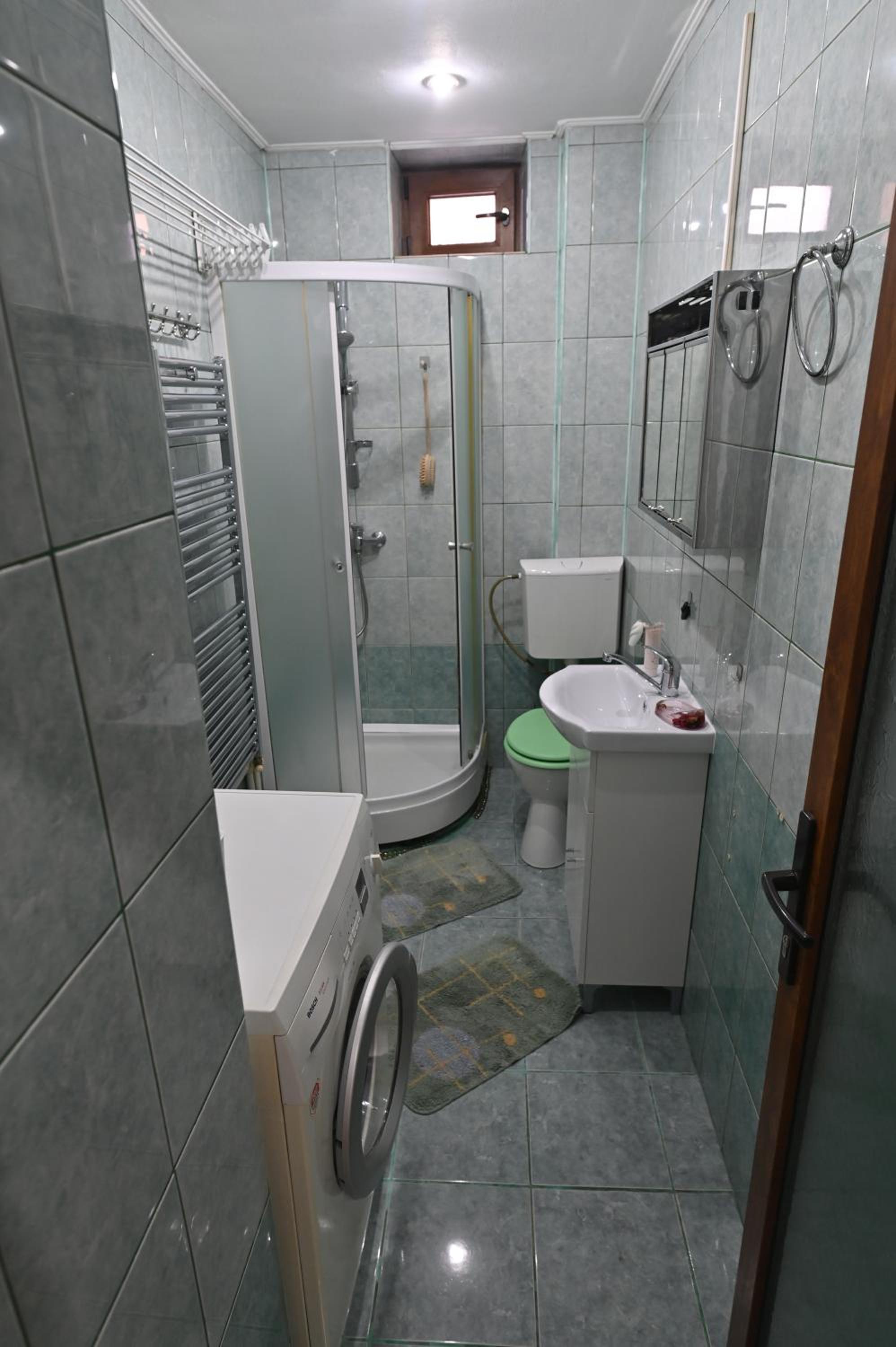 Two-Bedroom Apartment - Photo 19