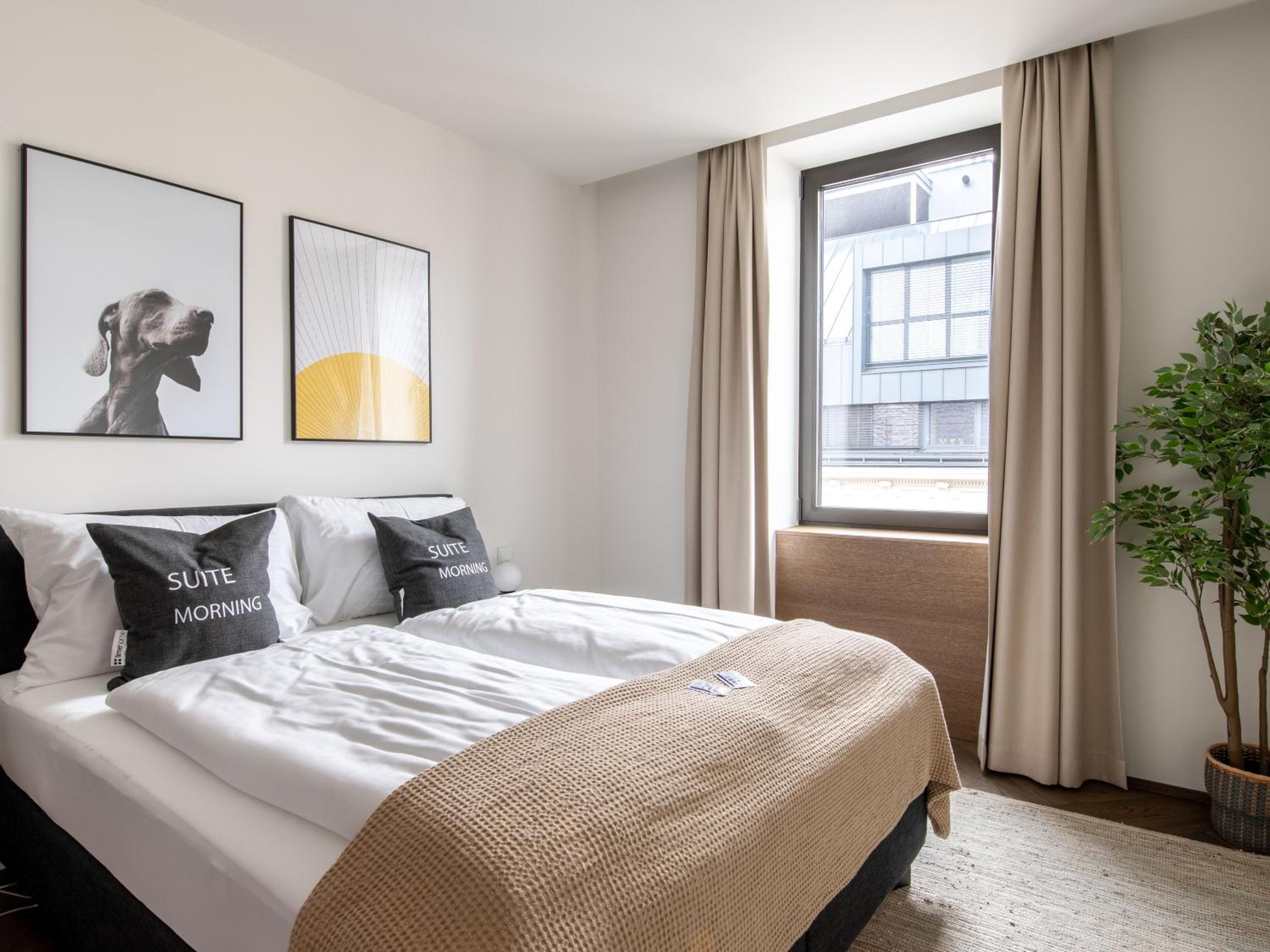 One-bedroom Suite M