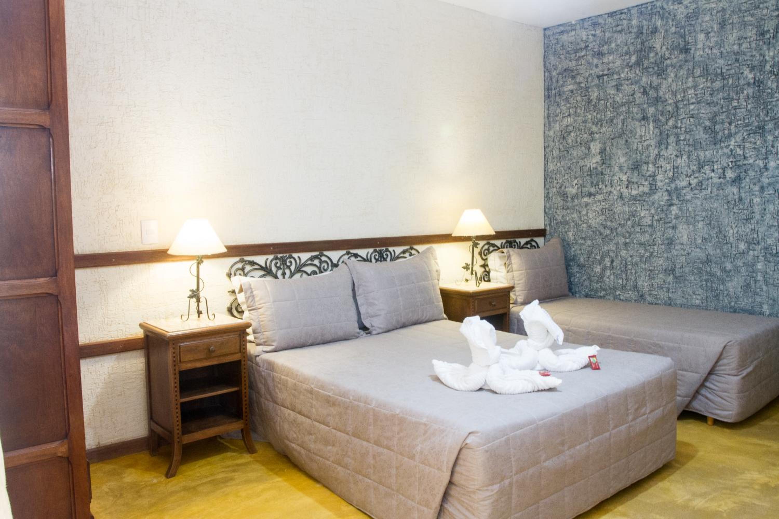 Standard Triple Room - Photo 4