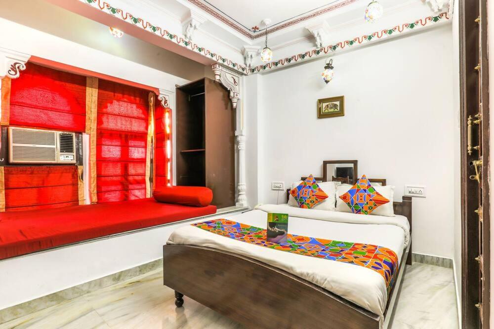 Deluxe Room - Photo 3