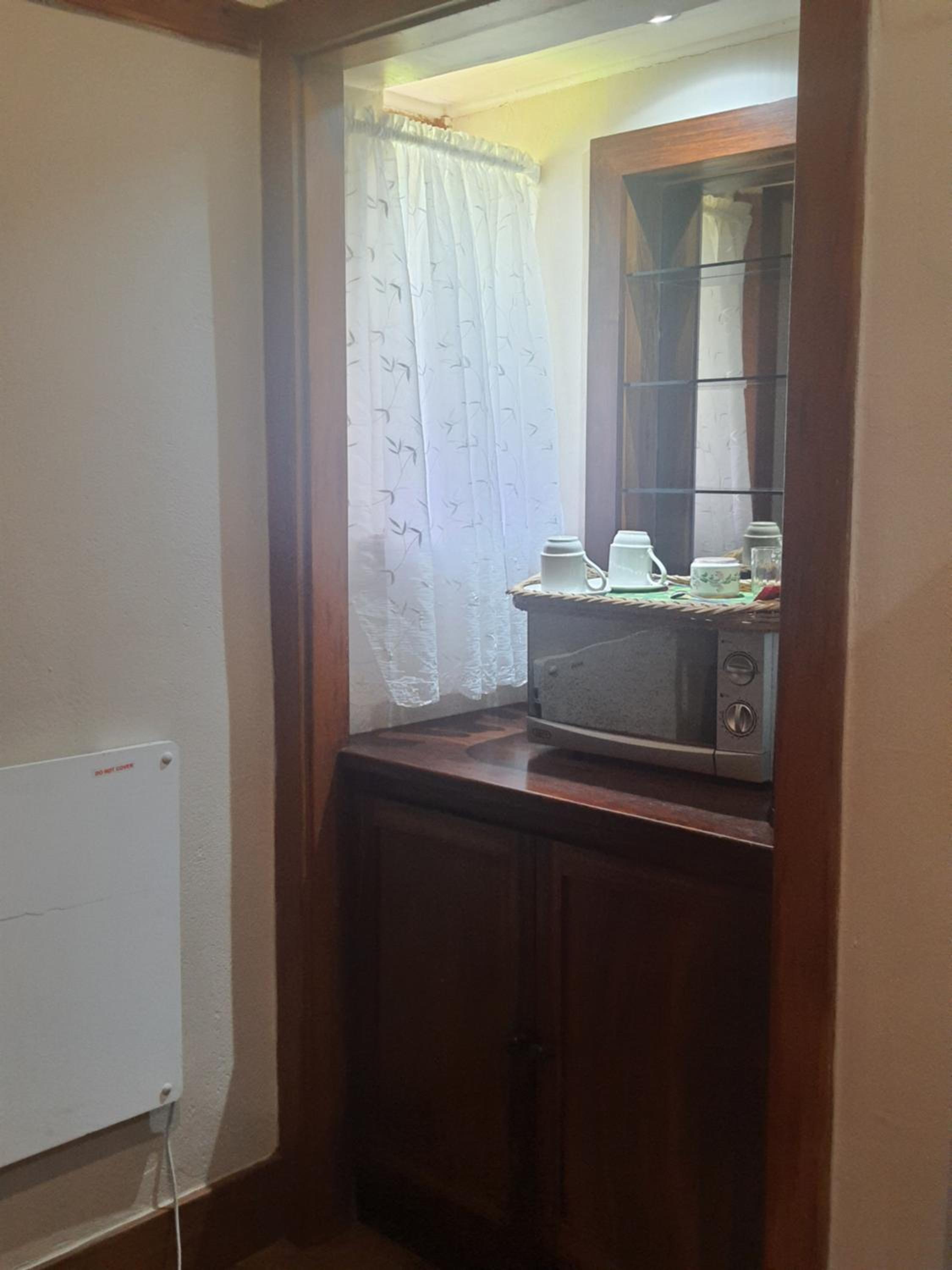 Deluxe King Room - Photo 3