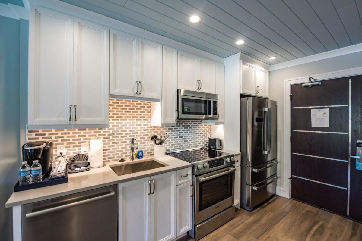King Suite with Ocean View - Photo 3