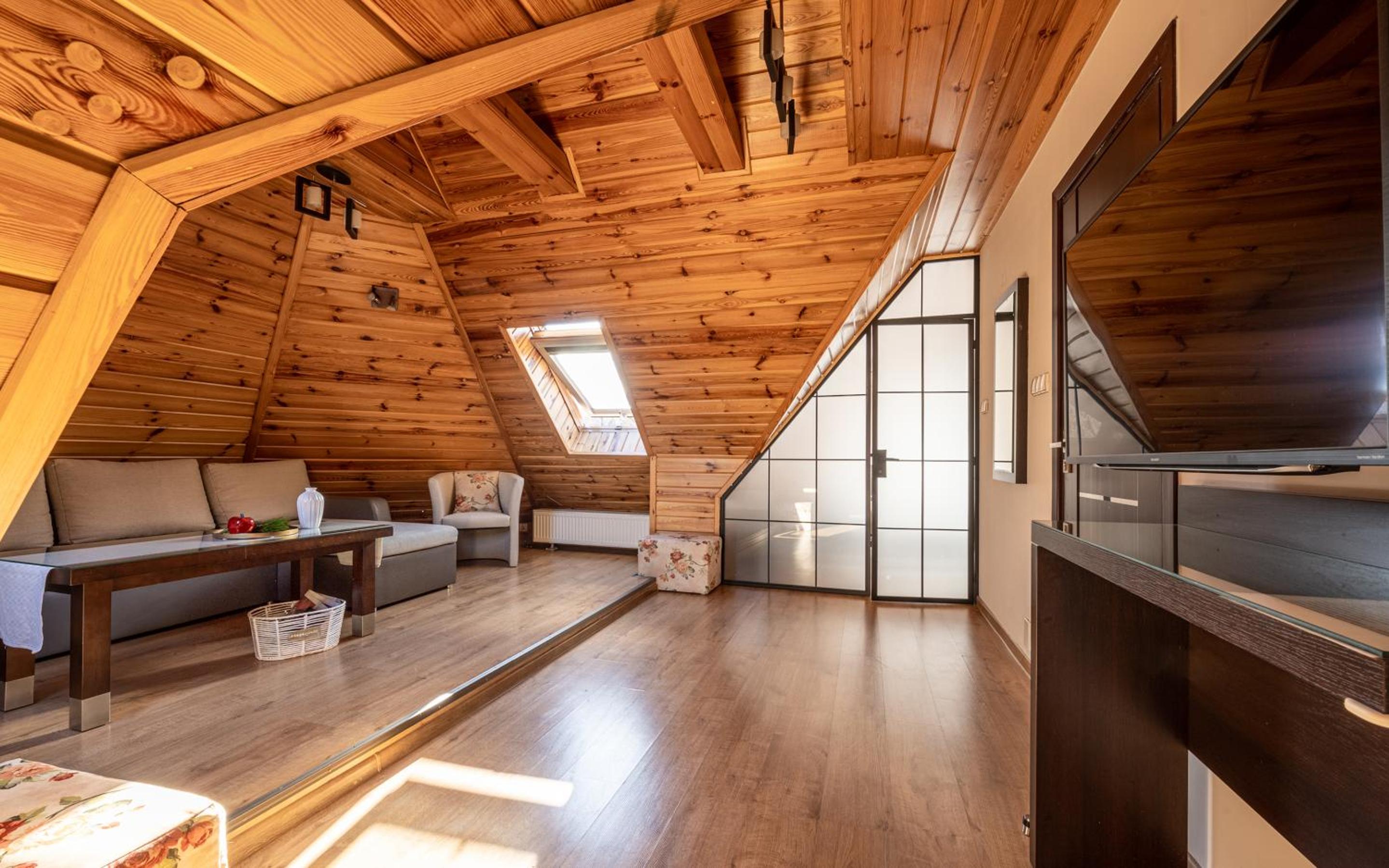 Family Room with Bath - Photo 6