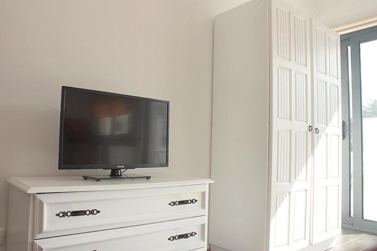 Studio Apartment photo 1