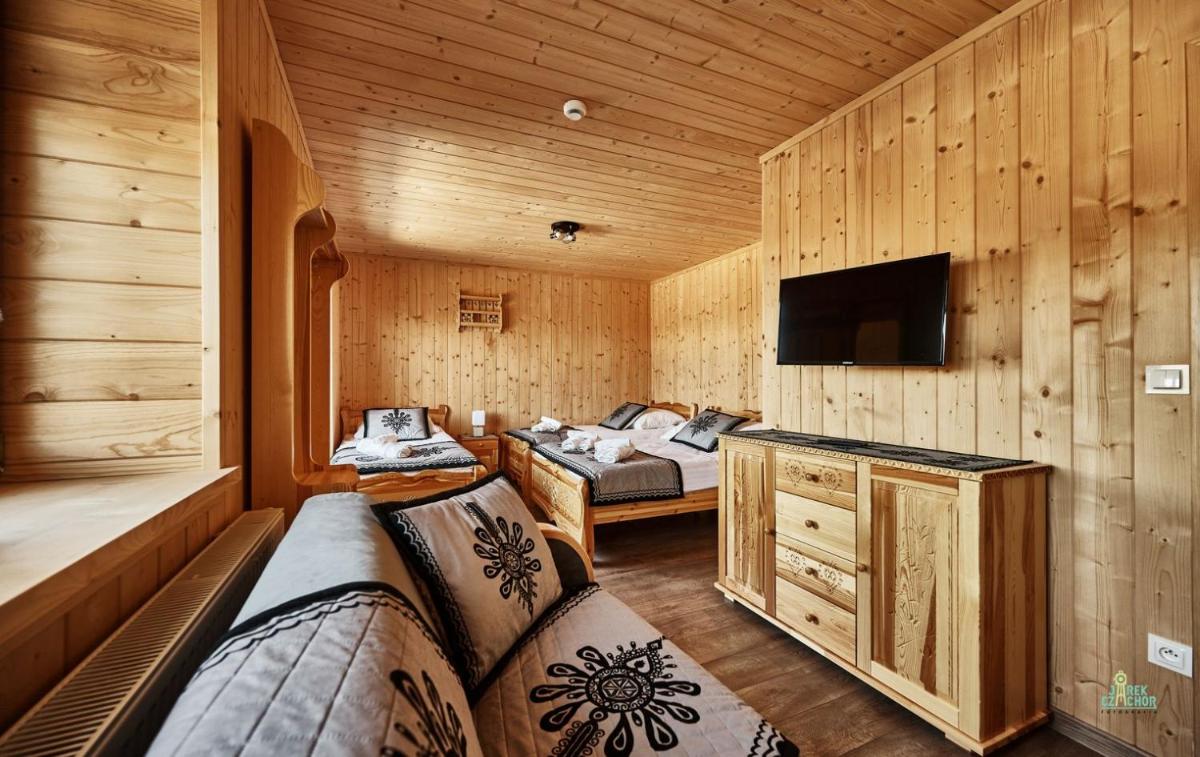 Quadruple Room with Bath photo 1