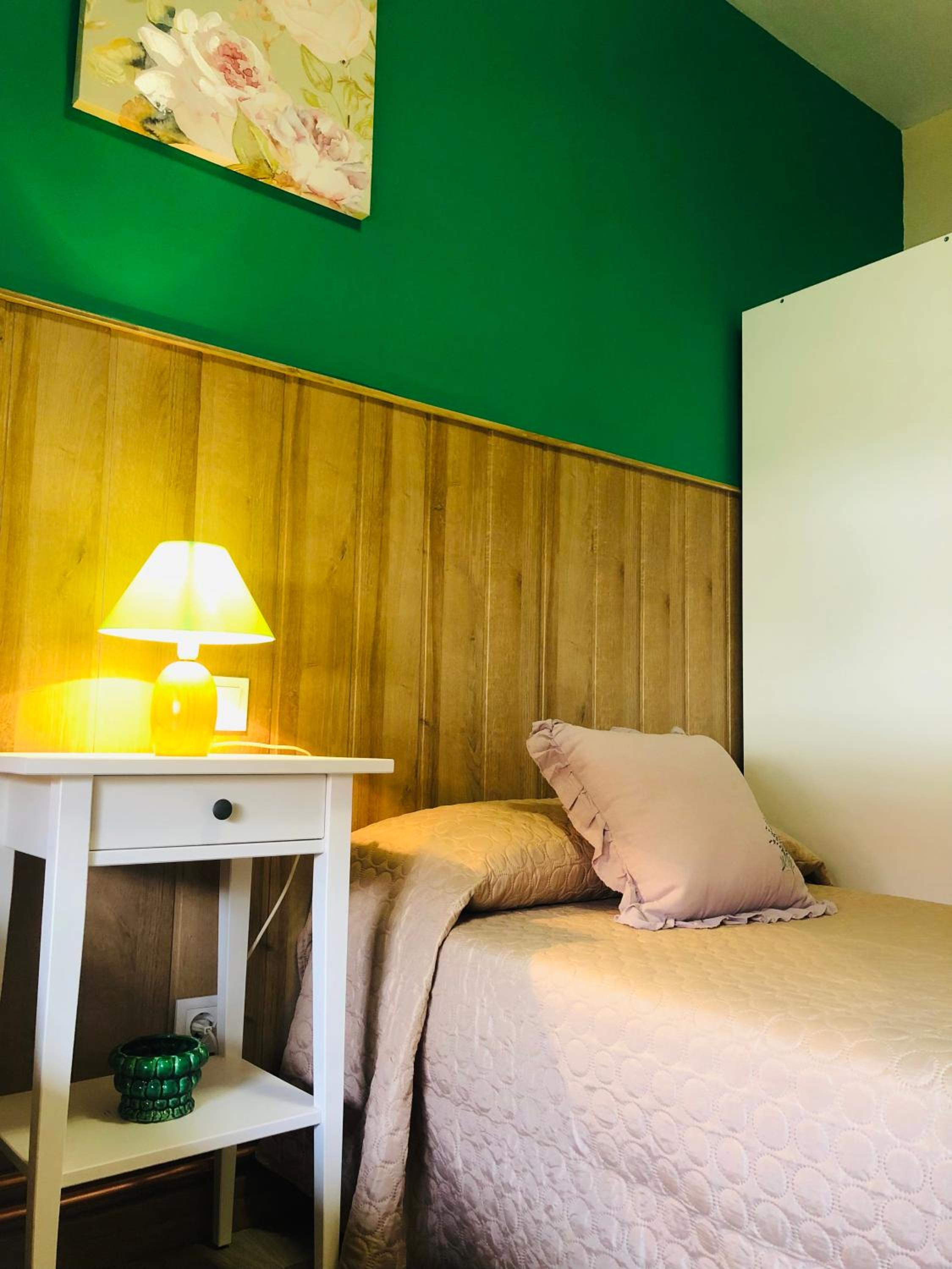 Three-Bedroom Apartment - Photo 4