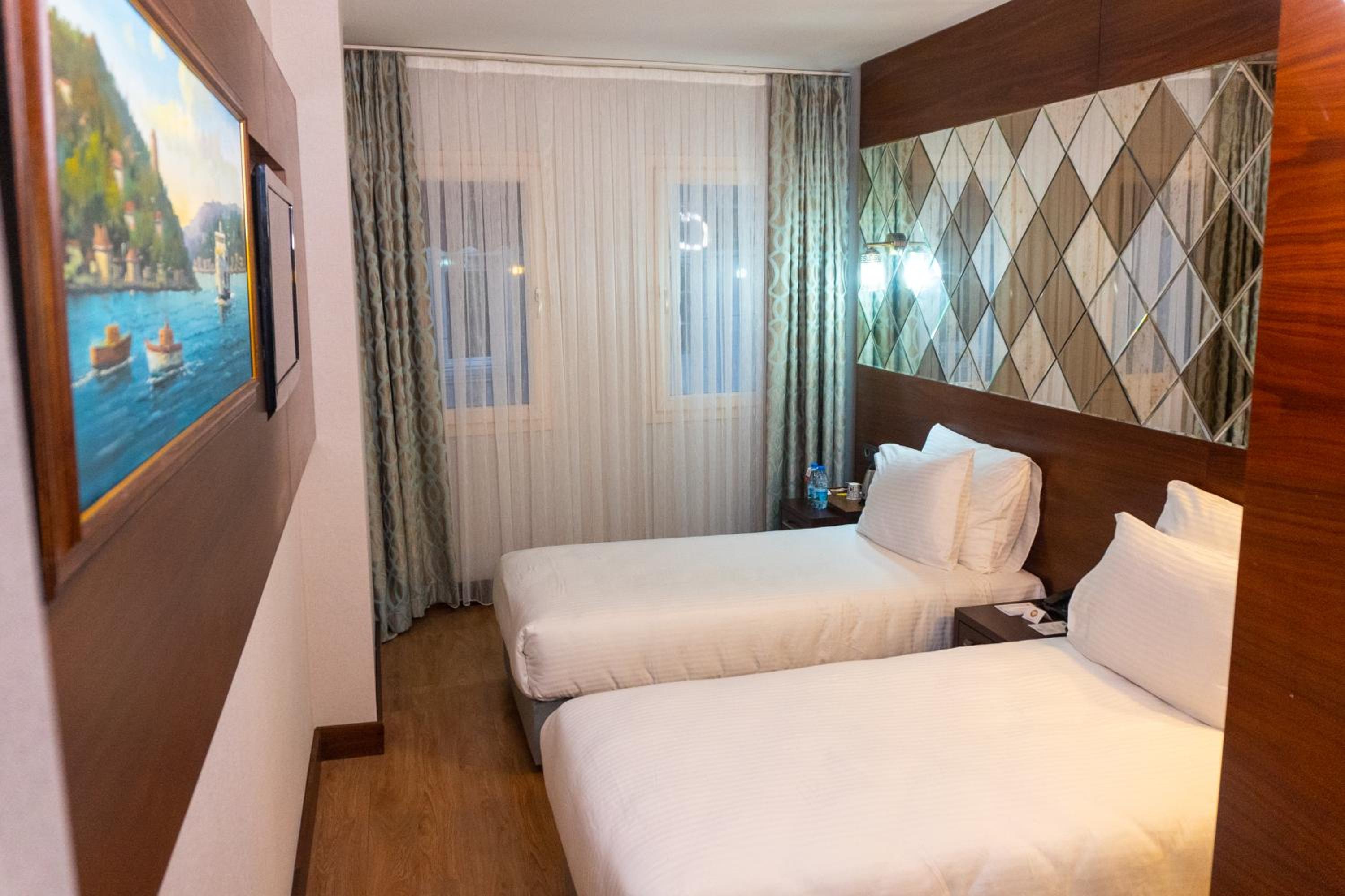 Deluxe Double Room photo 3