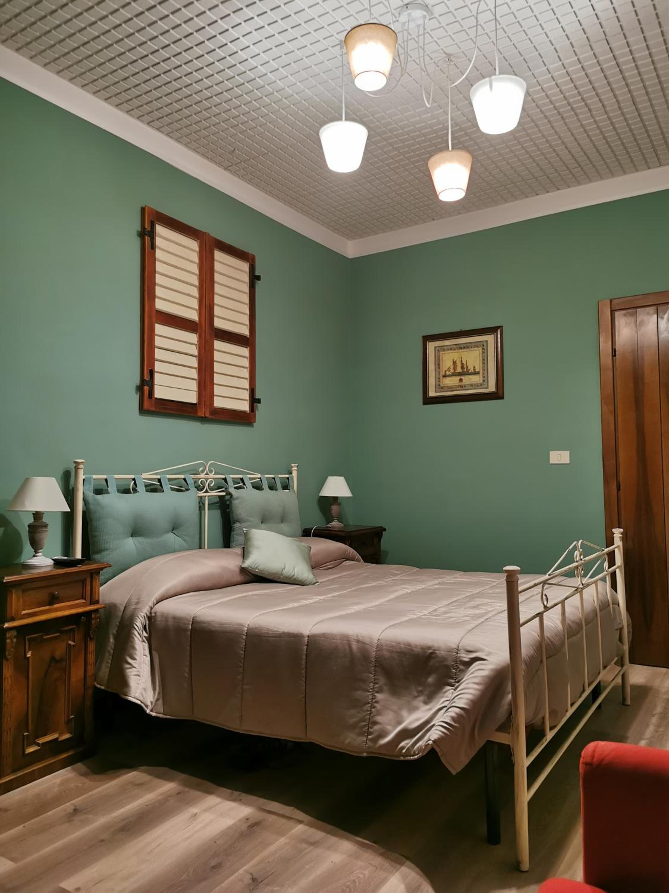 Double Room with Shared Bathroom