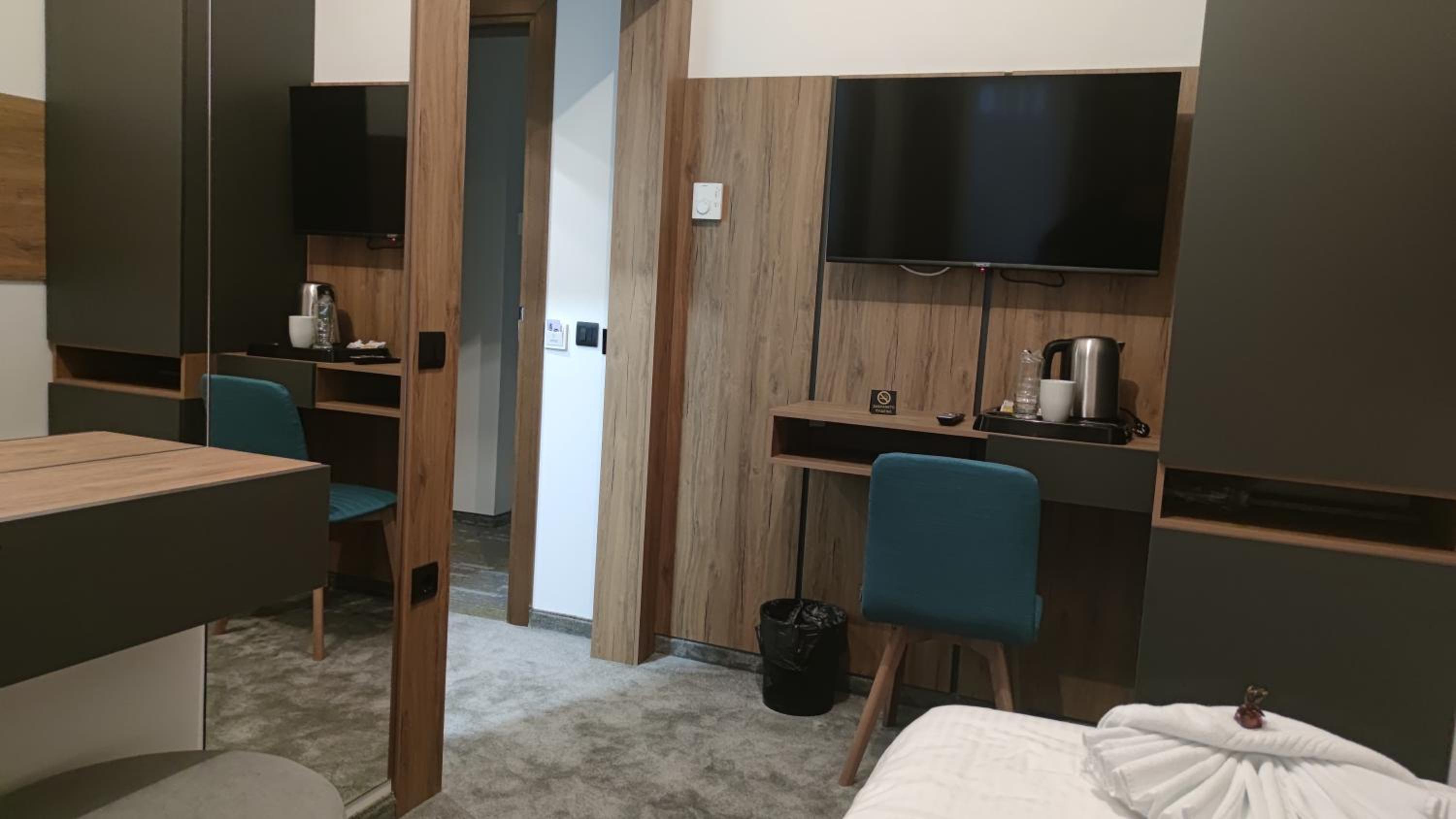 Single Room with Bathroom