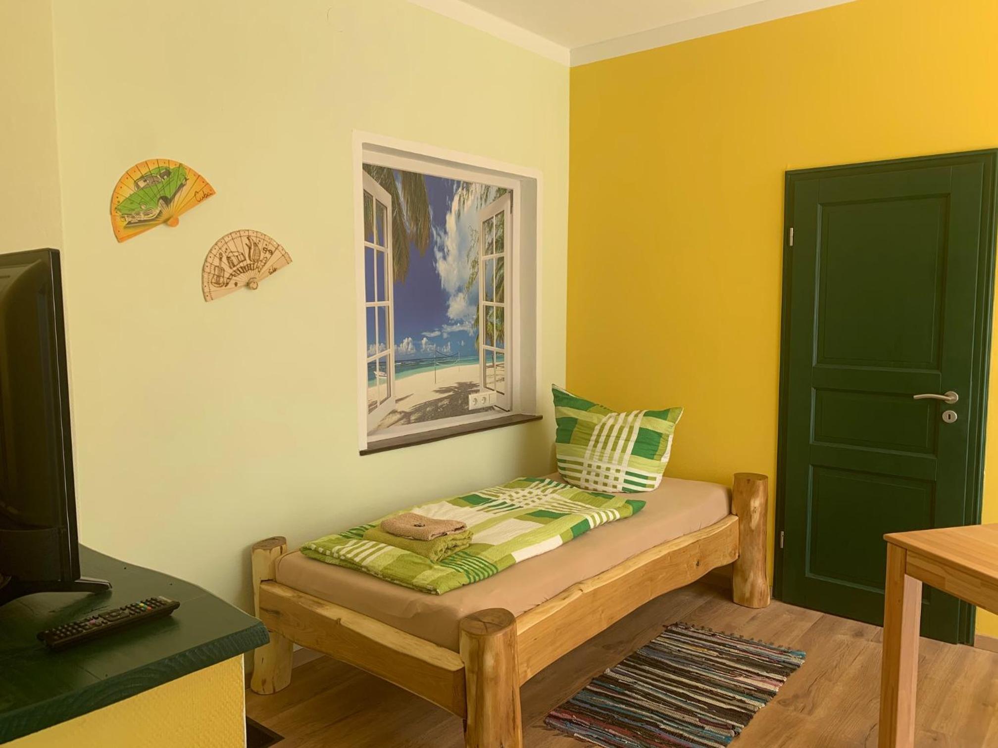 Single Room photo 1