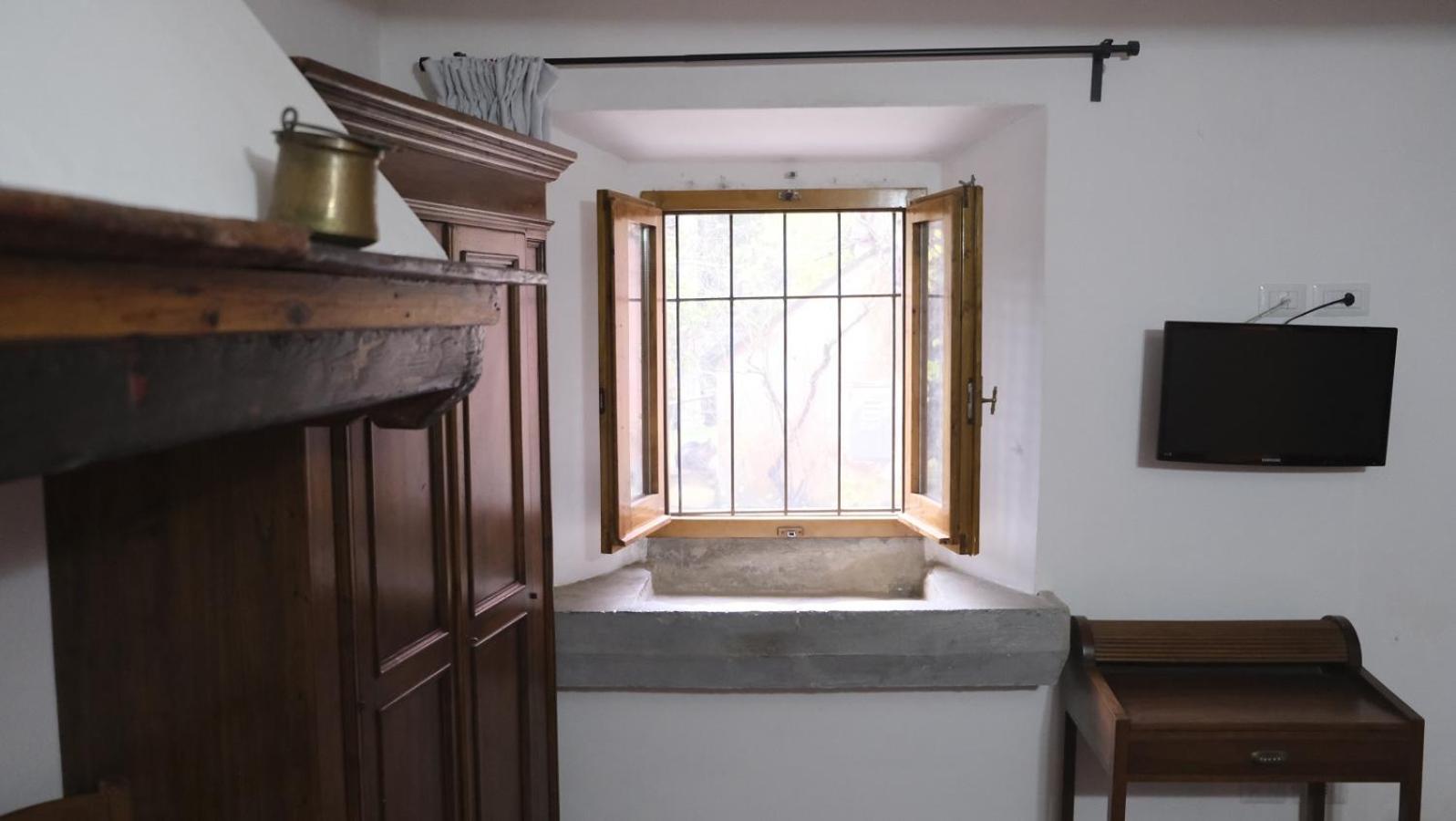 Double Room - Disability Access photo 3
